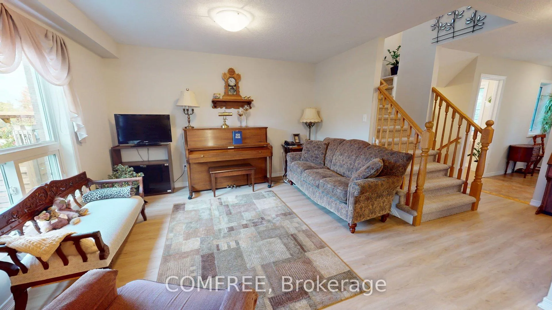 Photo 6 of 45 Pond View Drive, Wellesley — HOMEH