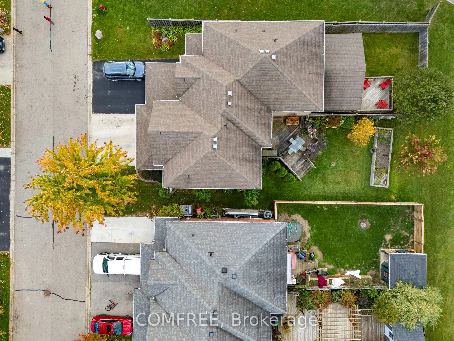 Photo 20 of 45 Pond View Drive, Wellesley — HOMEH