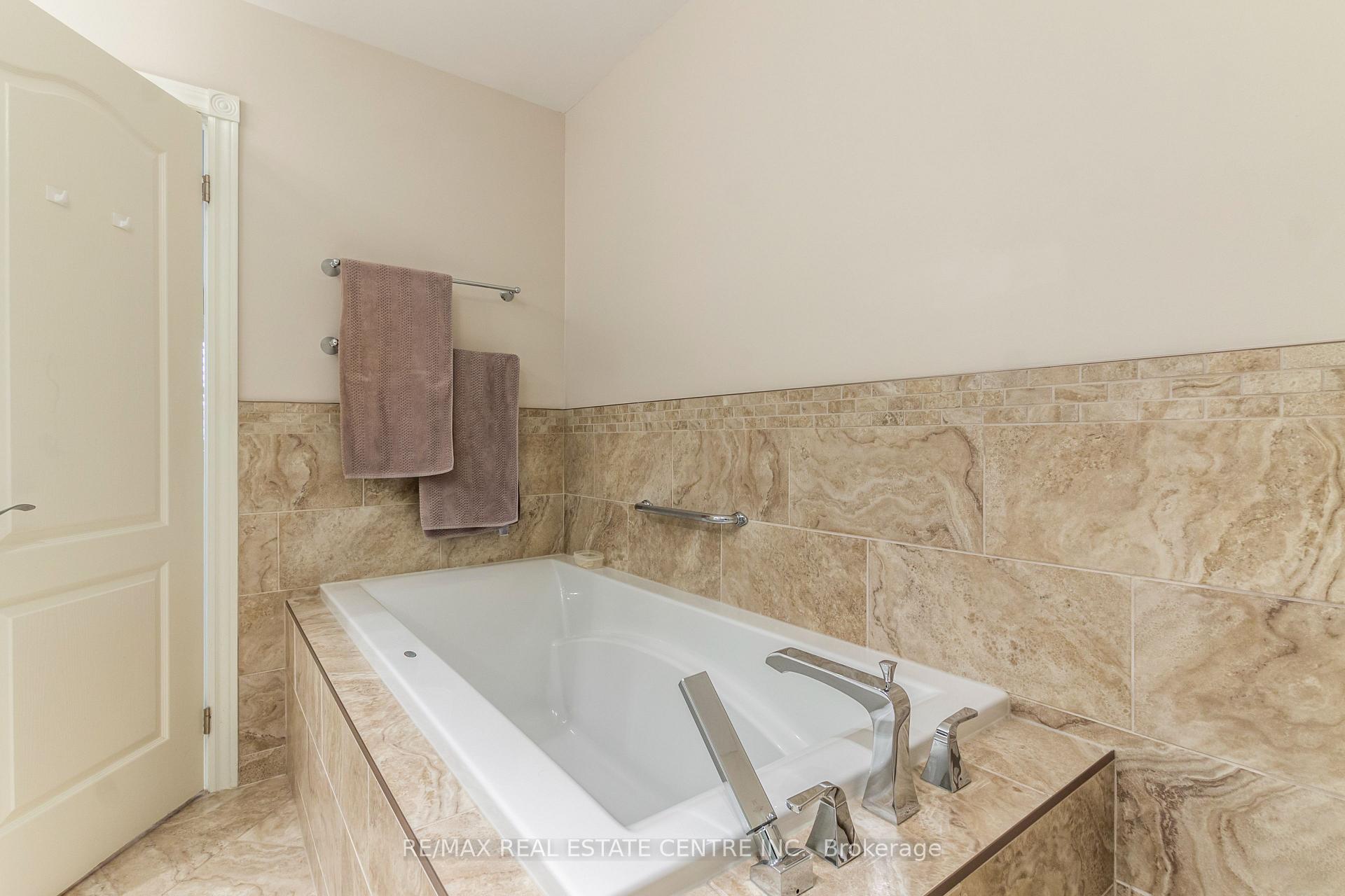 Photo 24 of Unit 16, 71 Beasley Crescent, Cambridge — HOMEH