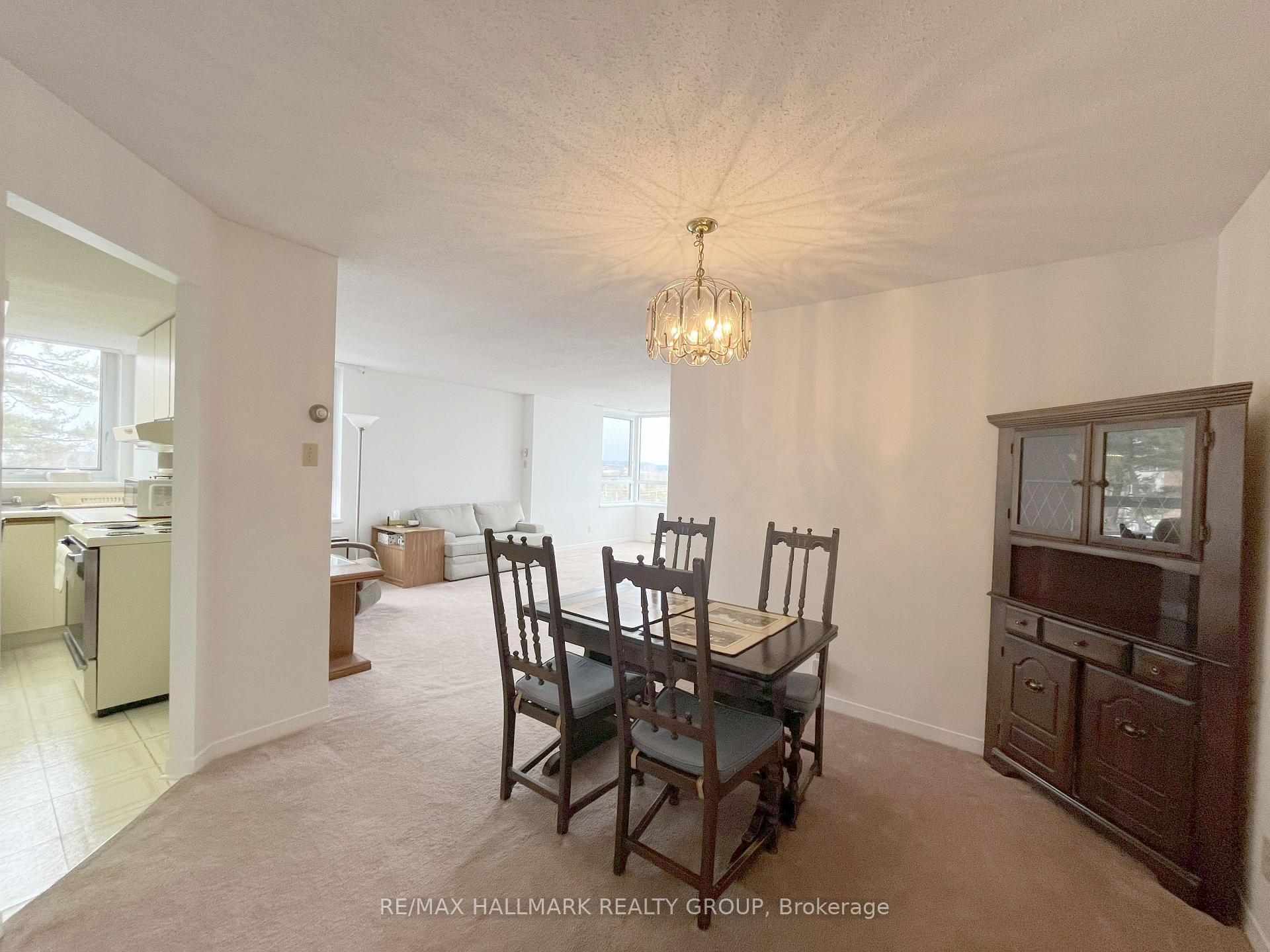 Photo 5 of Unit 608, 80 Sandcastle Drive, Ottawa, Leslie Park — HOMEH