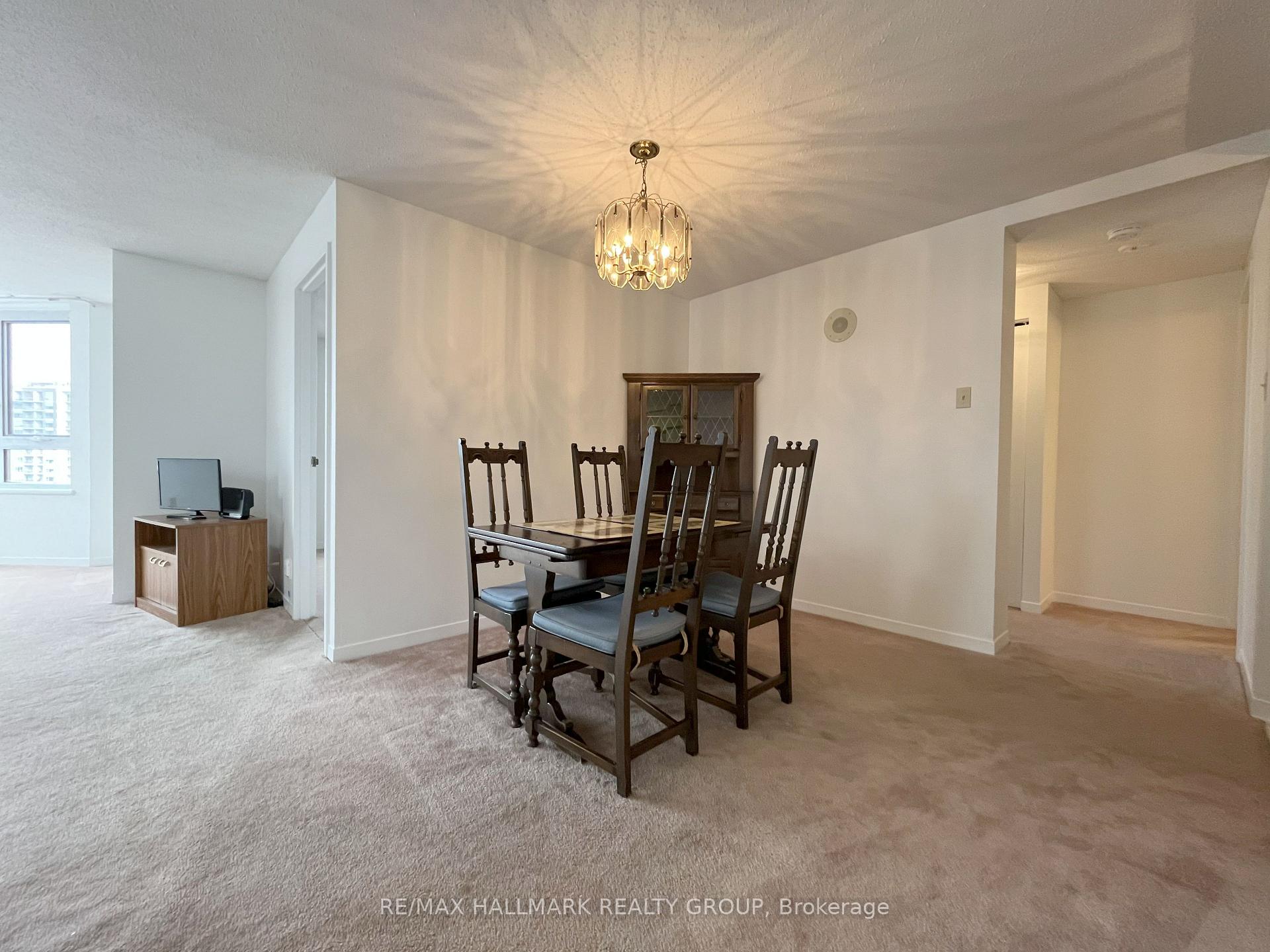 Photo 6 of Unit 608, 80 Sandcastle Drive, Ottawa, Leslie Park — HOMEH