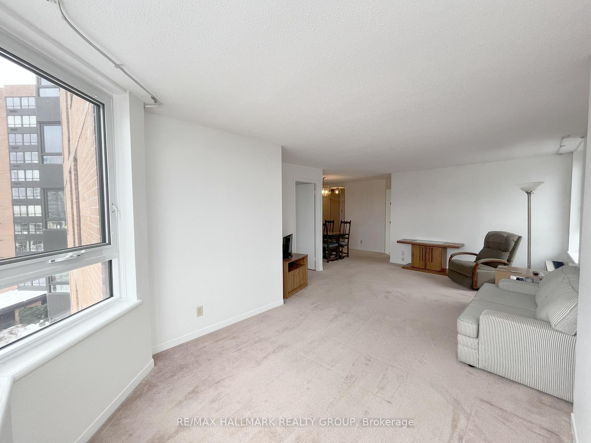 Photo 10 of Unit 608, 80 Sandcastle Drive, Ottawa, Leslie Park — HOMEH