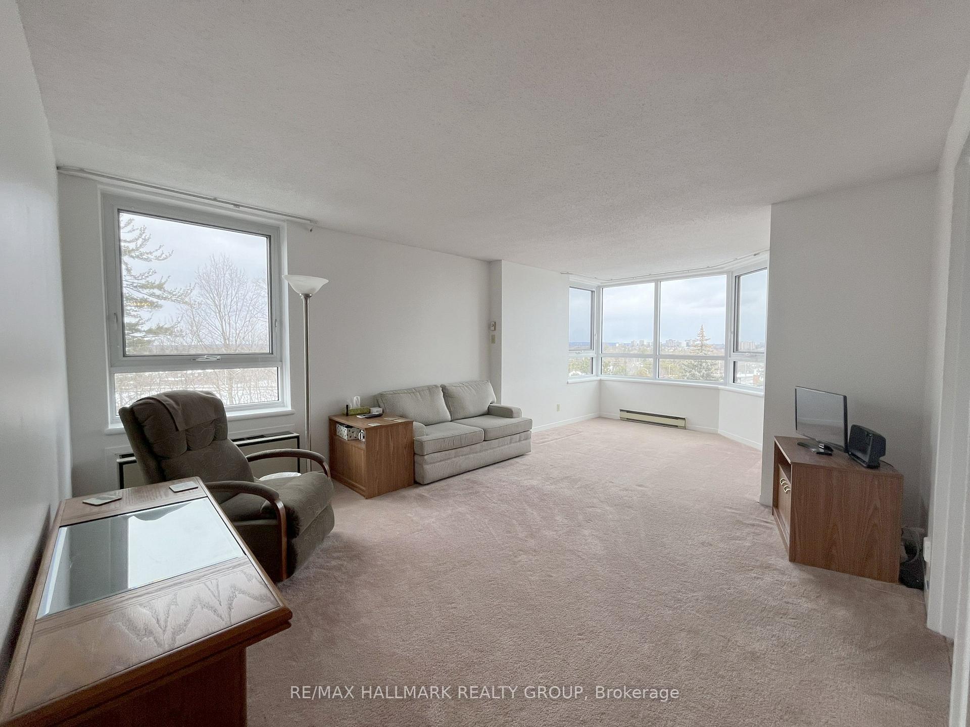 Photo 11 of Unit 608, 80 Sandcastle Drive, Ottawa, Leslie Park — HOMEH