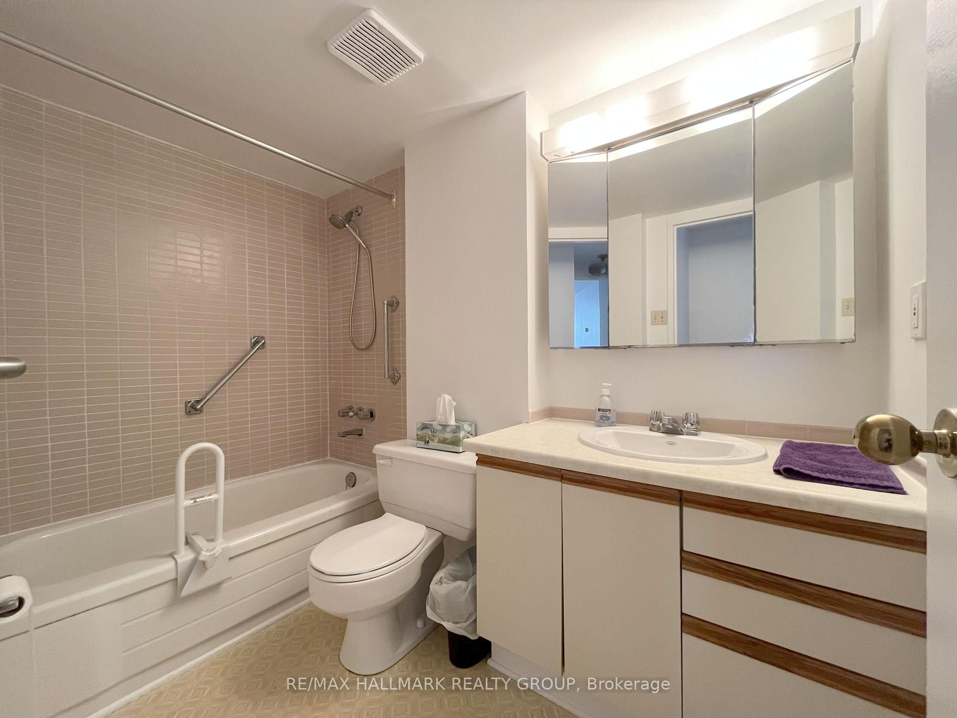 Photo 19 of Unit 608, 80 Sandcastle Drive, Ottawa, Leslie Park — HOMEH