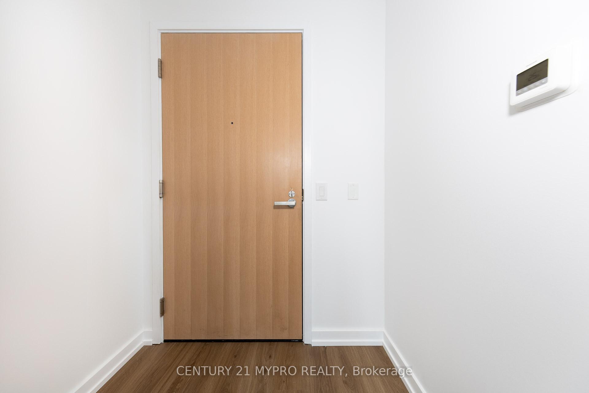 Photo 4 of Unit 2501, 5 Soudan Avenue, Toronto, Mount Pleasant West — HOMEH