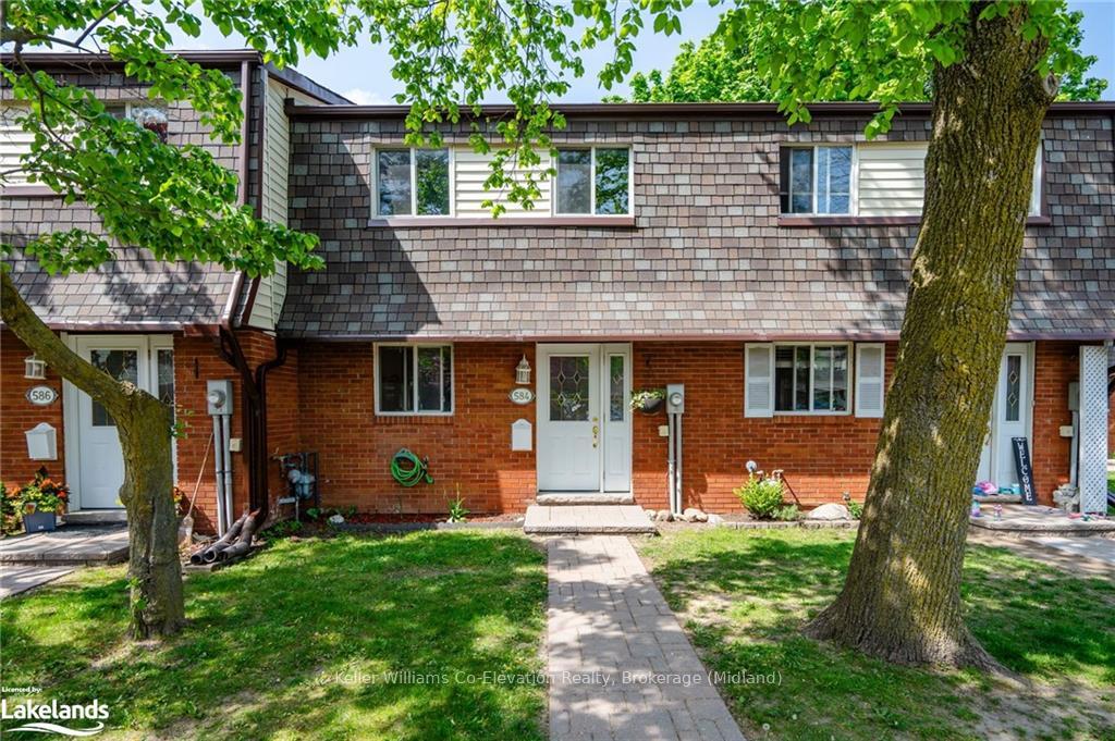Photo 1 of 584 Tenth Street, Collingwood — HOMEH