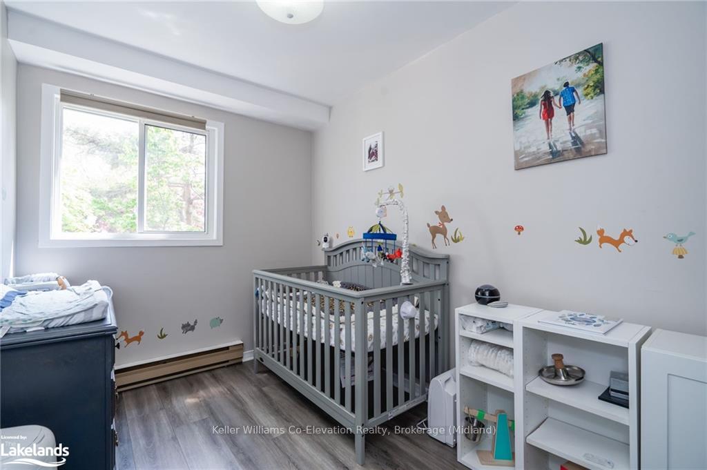 Photo 11 of 584 Tenth Street, Collingwood — HOMEH
