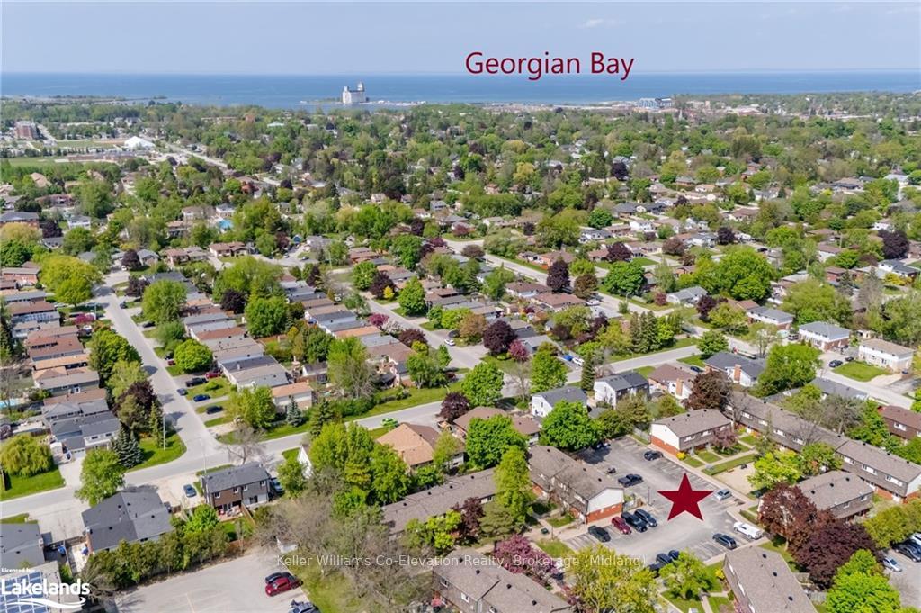 Photo 17 of 584 Tenth Street, Collingwood — HOMEH