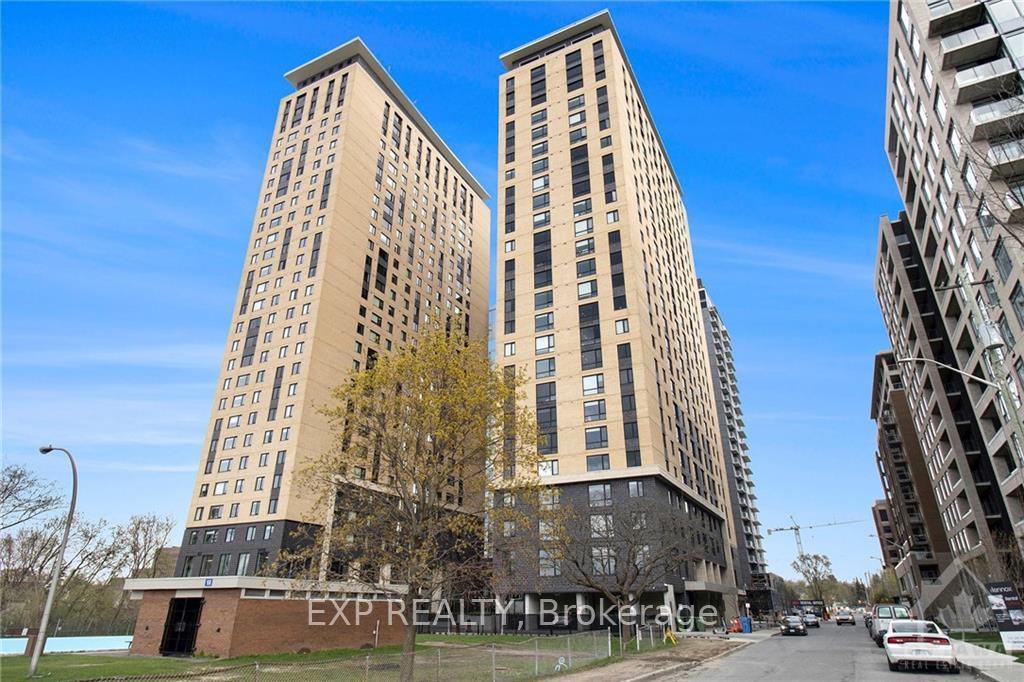 Front of Unit 2208, 105 Champagne Avenue