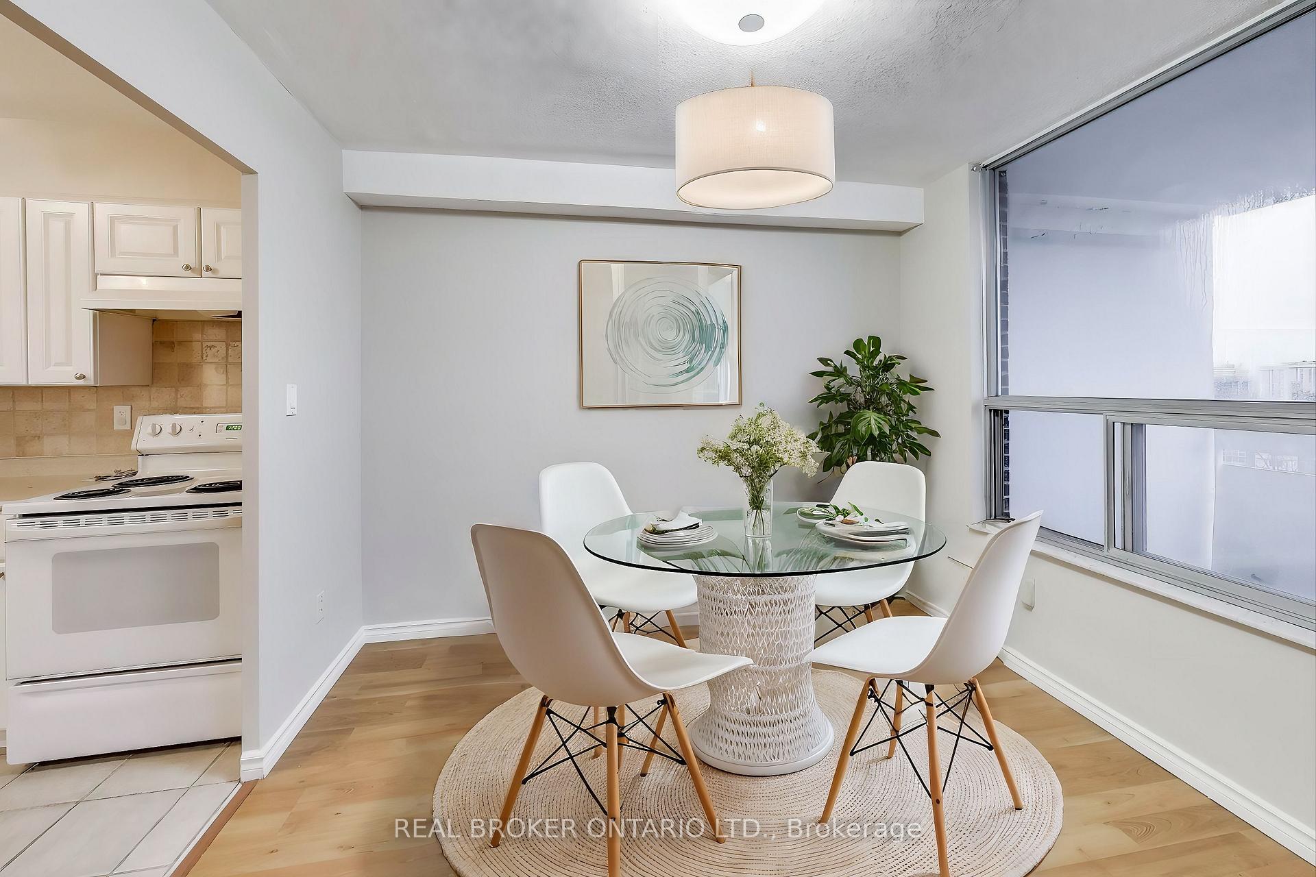 Photo 5 of Unit 1917, 10 Edgecliff Golfway, Toronto, Flemingdon Park — HOMEH