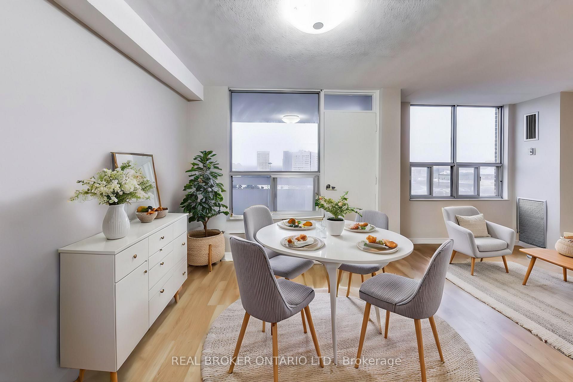 Photo 6 of Unit 1917, 10 Edgecliff Golfway, Toronto, Flemingdon Park — HOMEH