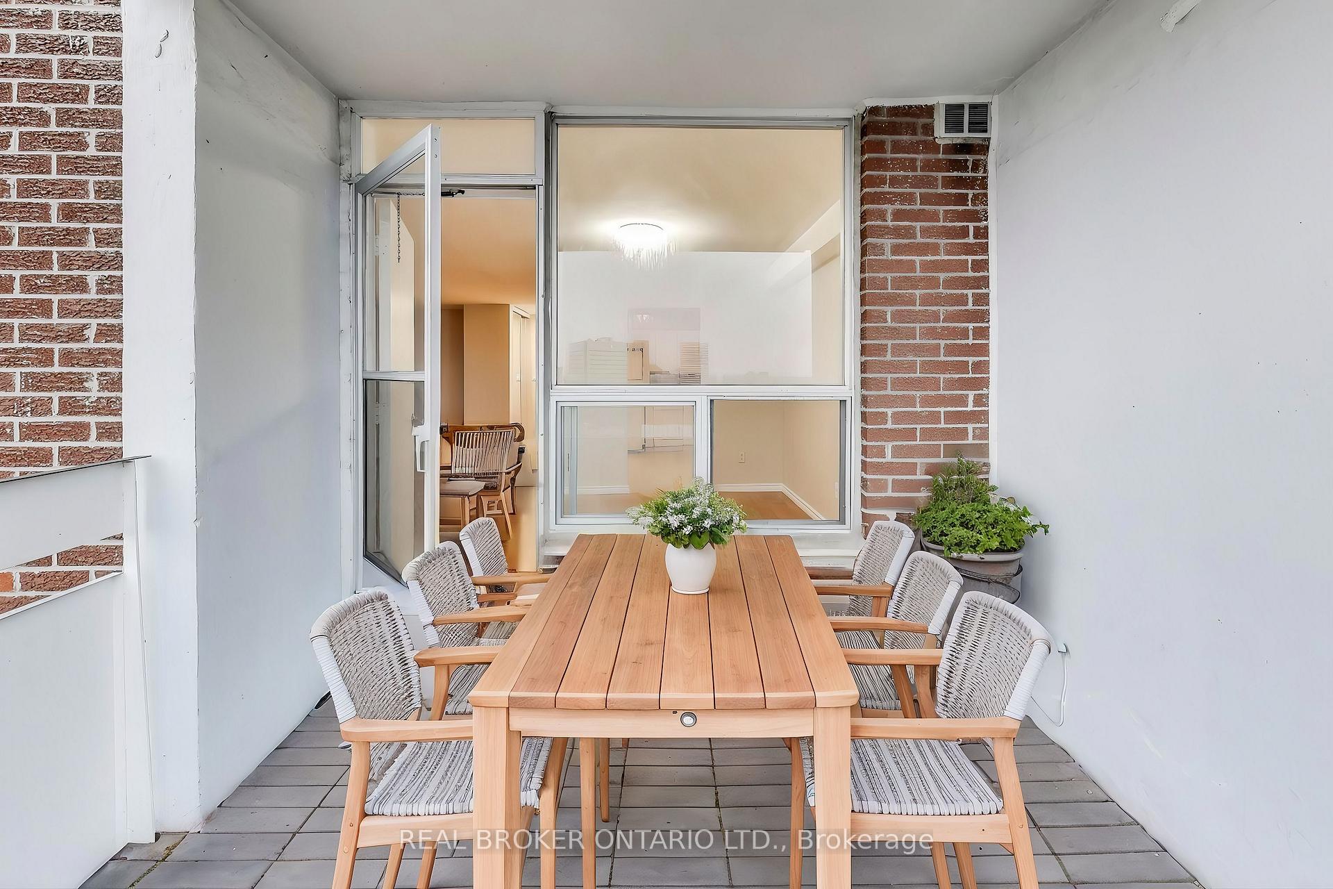 Photo 19 of Unit 1917, 10 Edgecliff Golfway, Toronto, Flemingdon Park — HOMEH