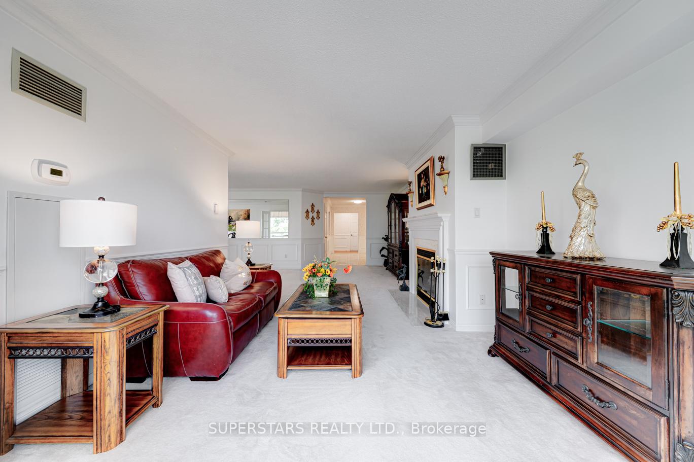 Photo 5 of Unit 415, 610 Bullock Drive, Markham, Markville — HOMEH