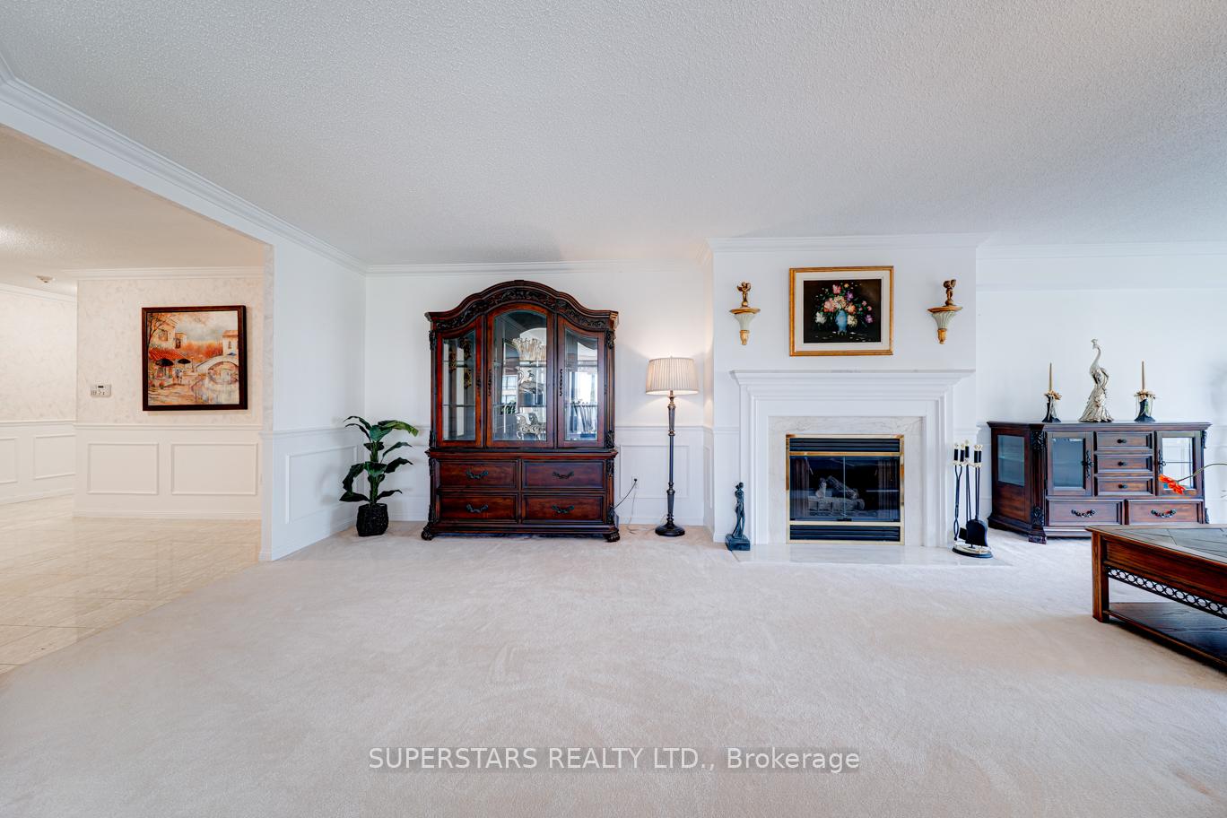Photo 6 of Unit 415, 610 Bullock Drive, Markham, Markville — HOMEH