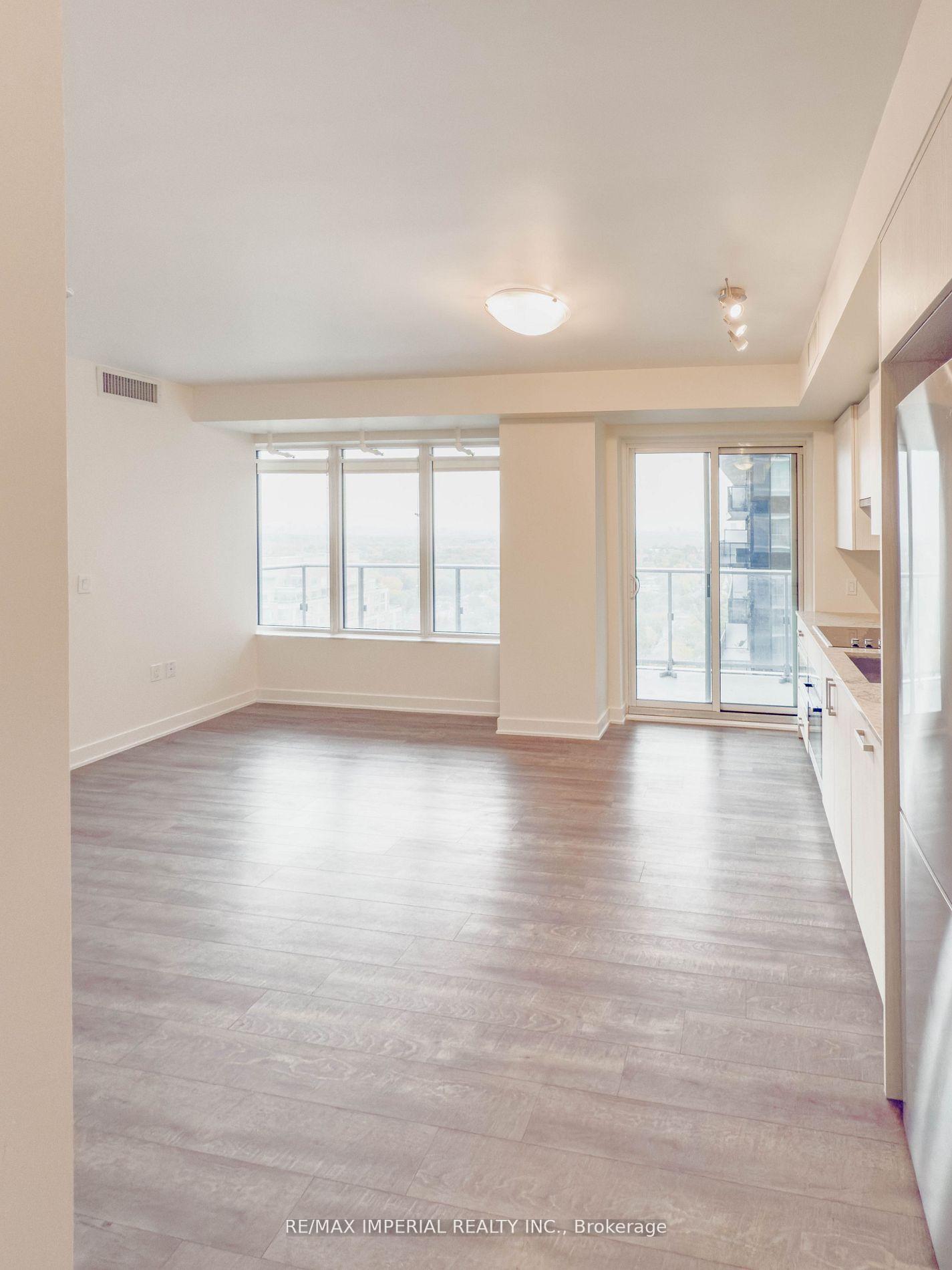 Photo 3 of Unit 2203 Nt, 99 Broadway Avenue, Toronto, Mount Pleasant West — HOMEH