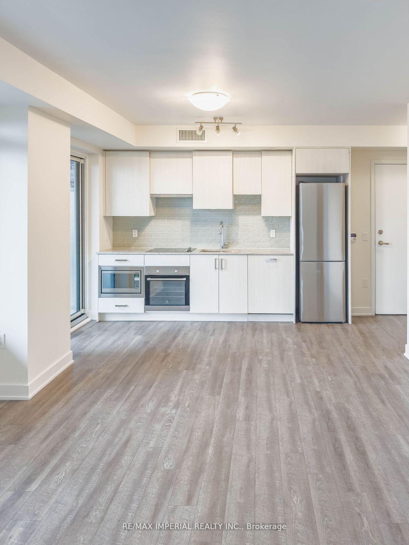 Photo 6 of Unit 2203 Nt, 99 Broadway Avenue, Toronto, Mount Pleasant West — HOMEH