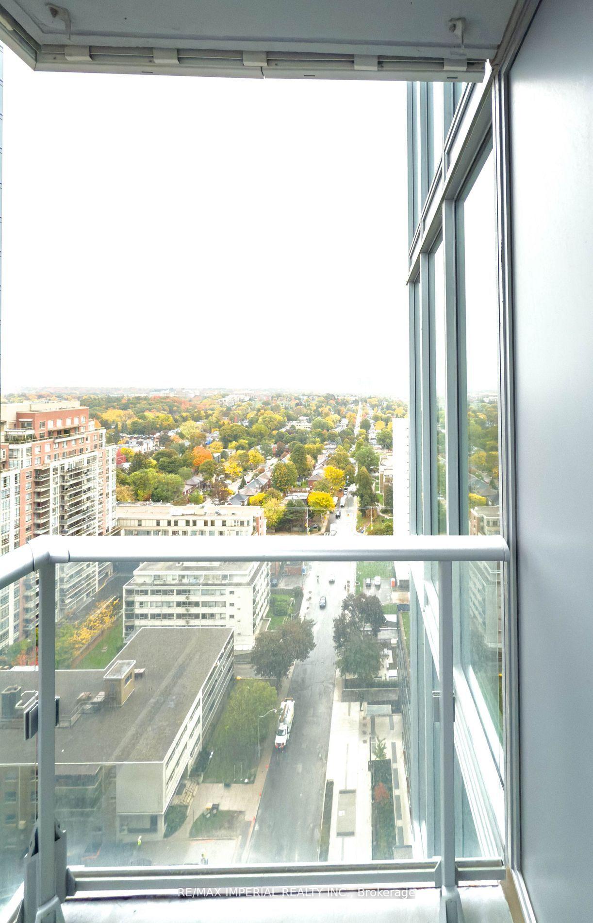 Photo 13 of Unit 2203 Nt, 99 Broadway Avenue, Toronto, Mount Pleasant West — HOMEH