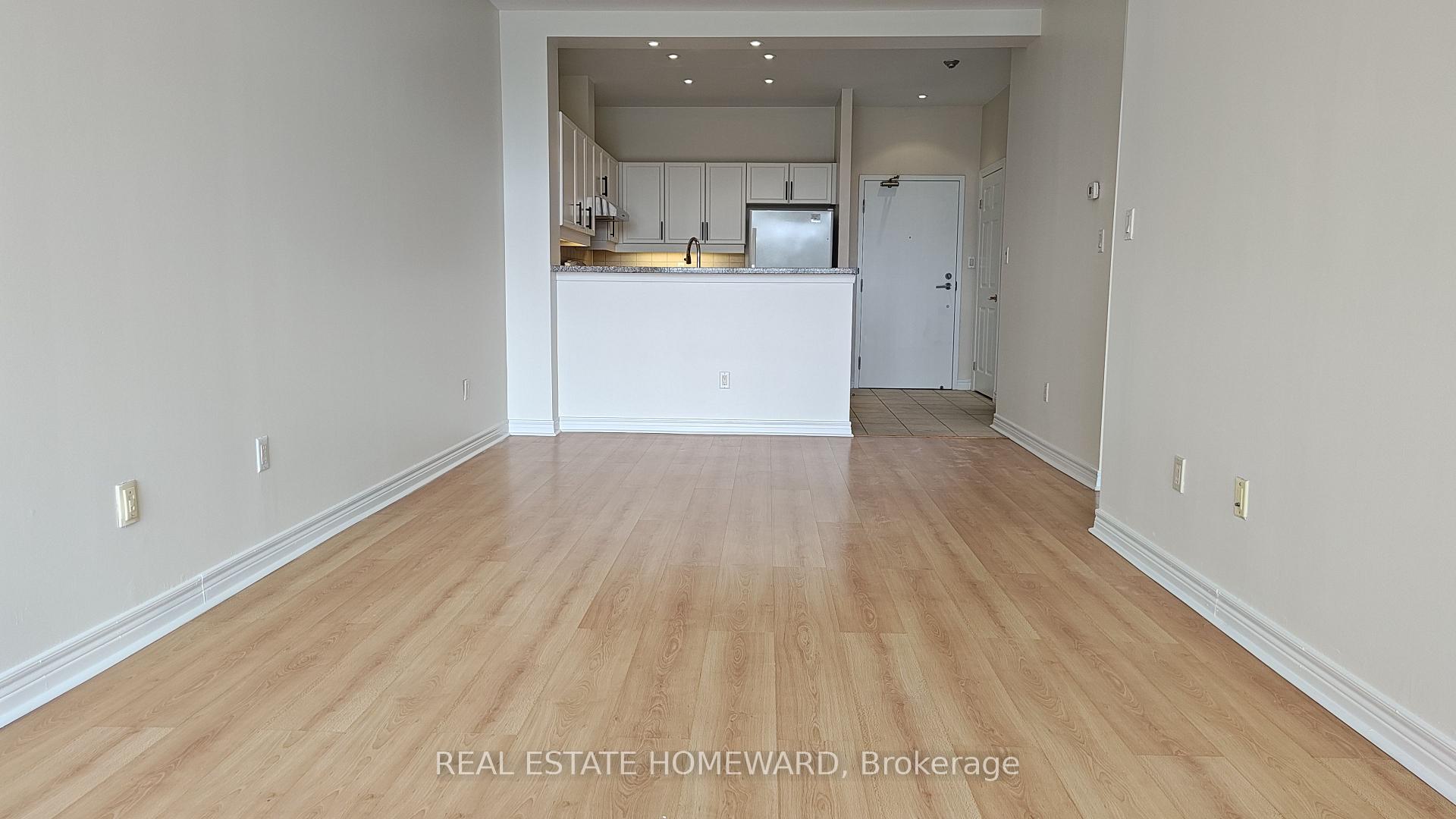 Photo 5 of Unit 417, 1 Leaside Park Drive, Toronto, Thorncliffe Park — HOMEH