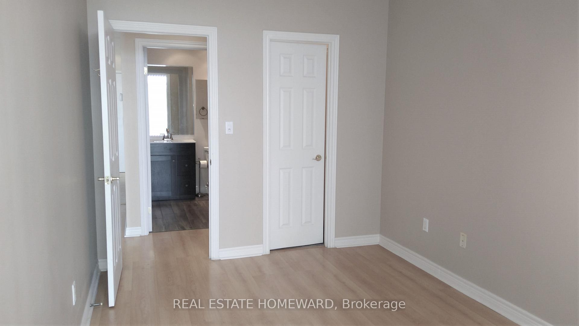 Photo 8 of Unit 417, 1 Leaside Park Drive, Toronto, Thorncliffe Park — HOMEH