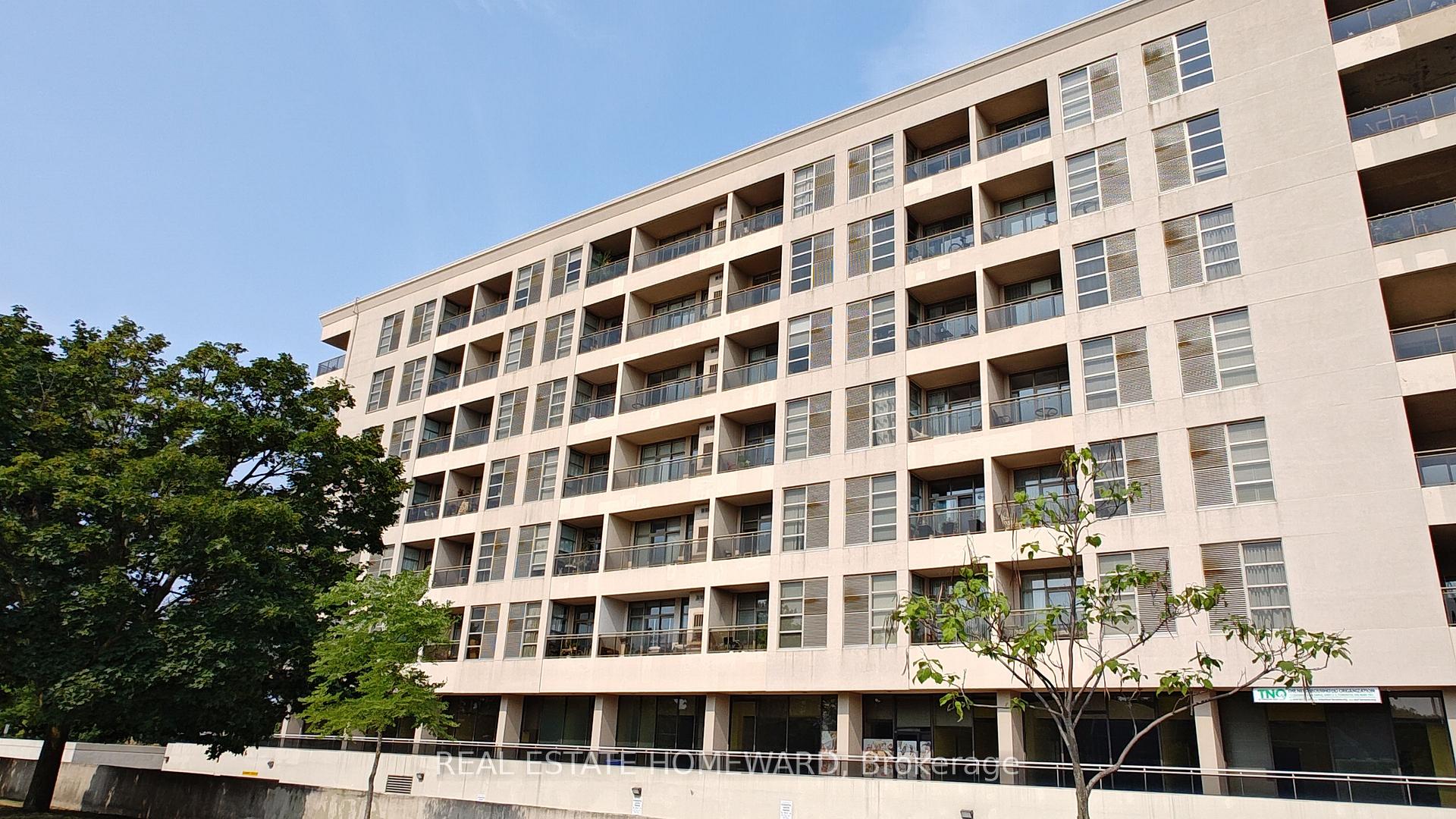 Photo 15 of Unit 417, 1 Leaside Park Drive, Toronto, Thorncliffe Park — HOMEH