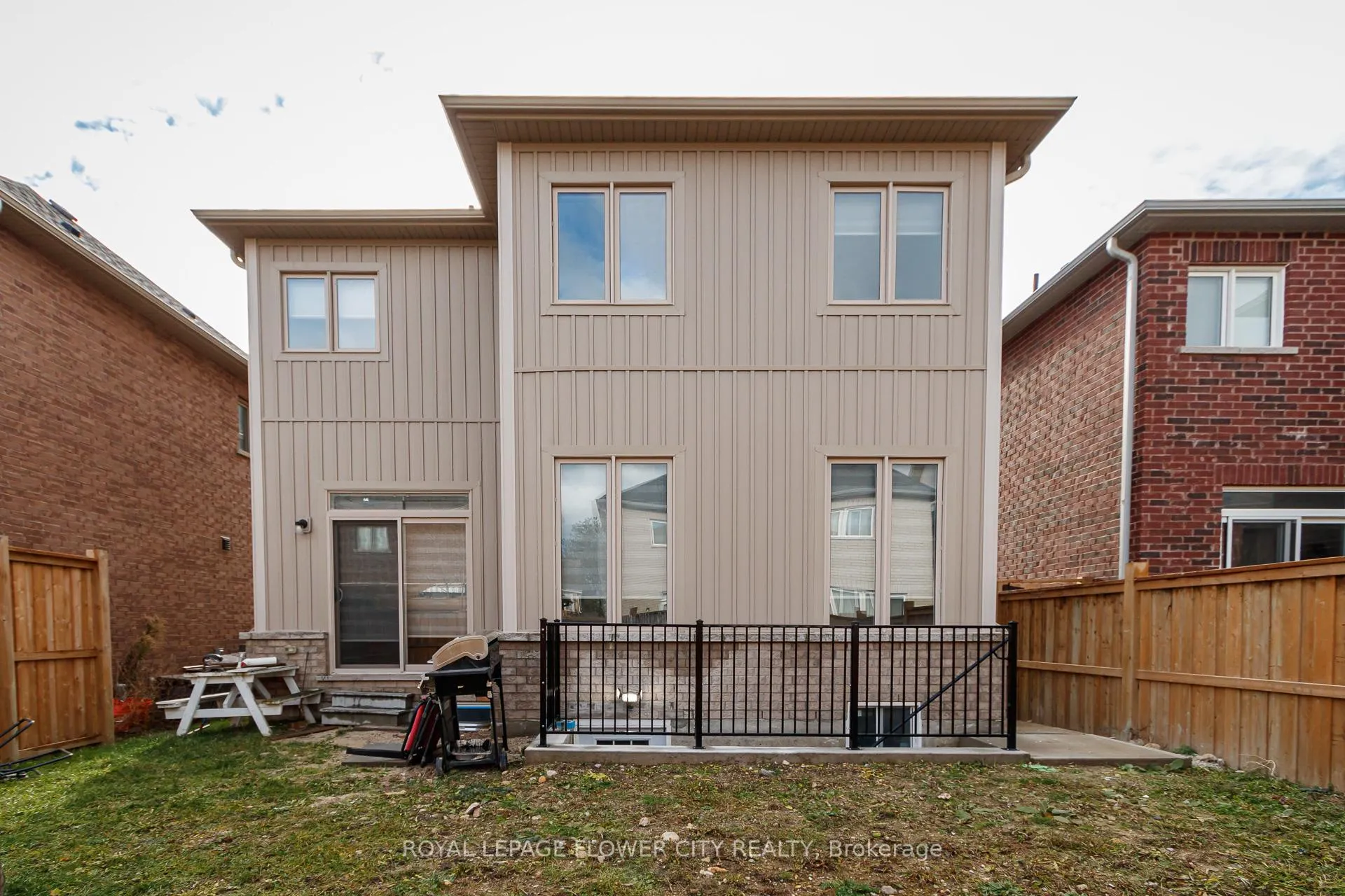 Photo 46 of 95 Tracey Lane, Collingwood — HOMEH