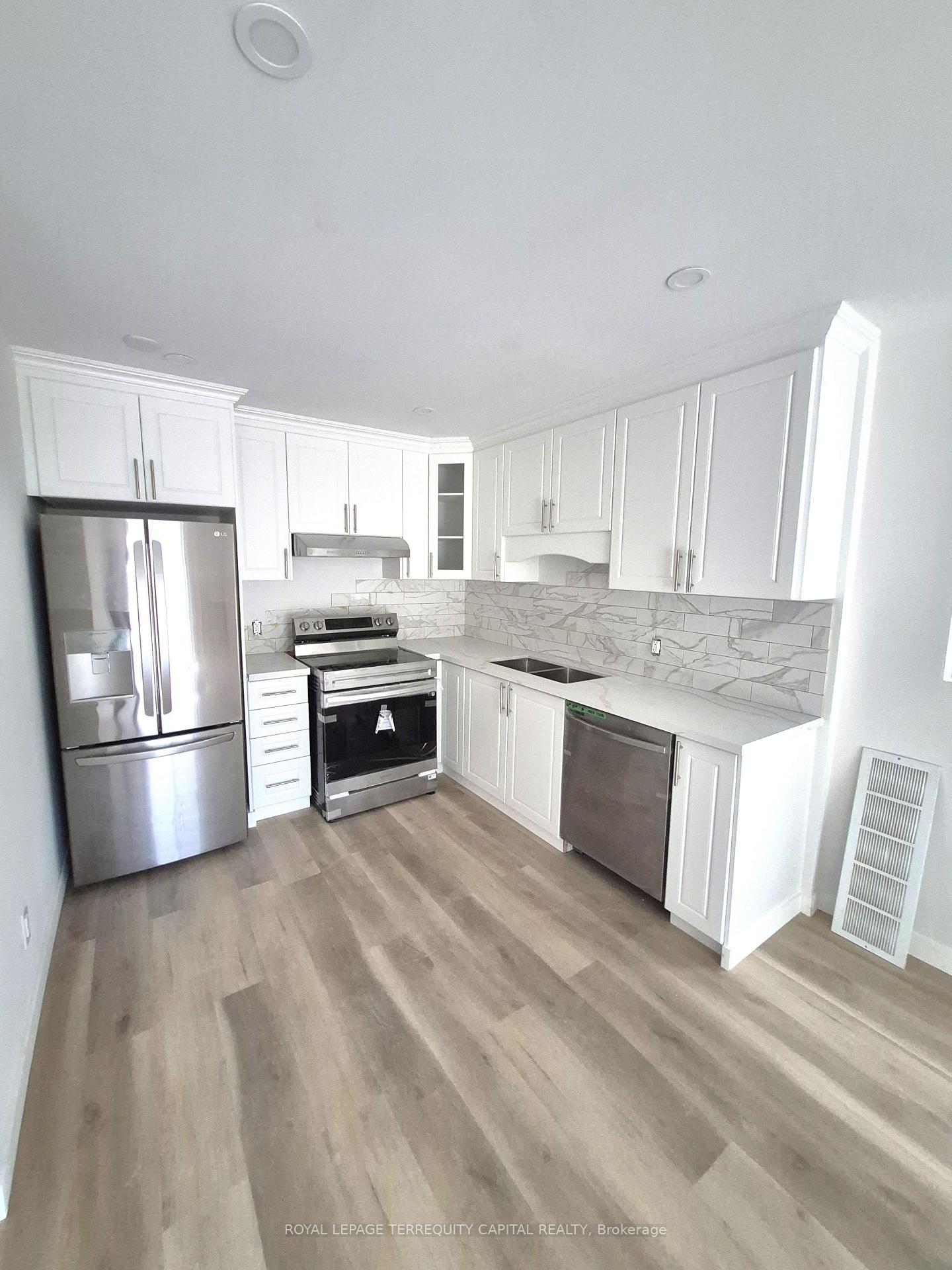Photo 7 of Unit Lower, 61 Downing Crescent, Barrie, Holly — HOMEH