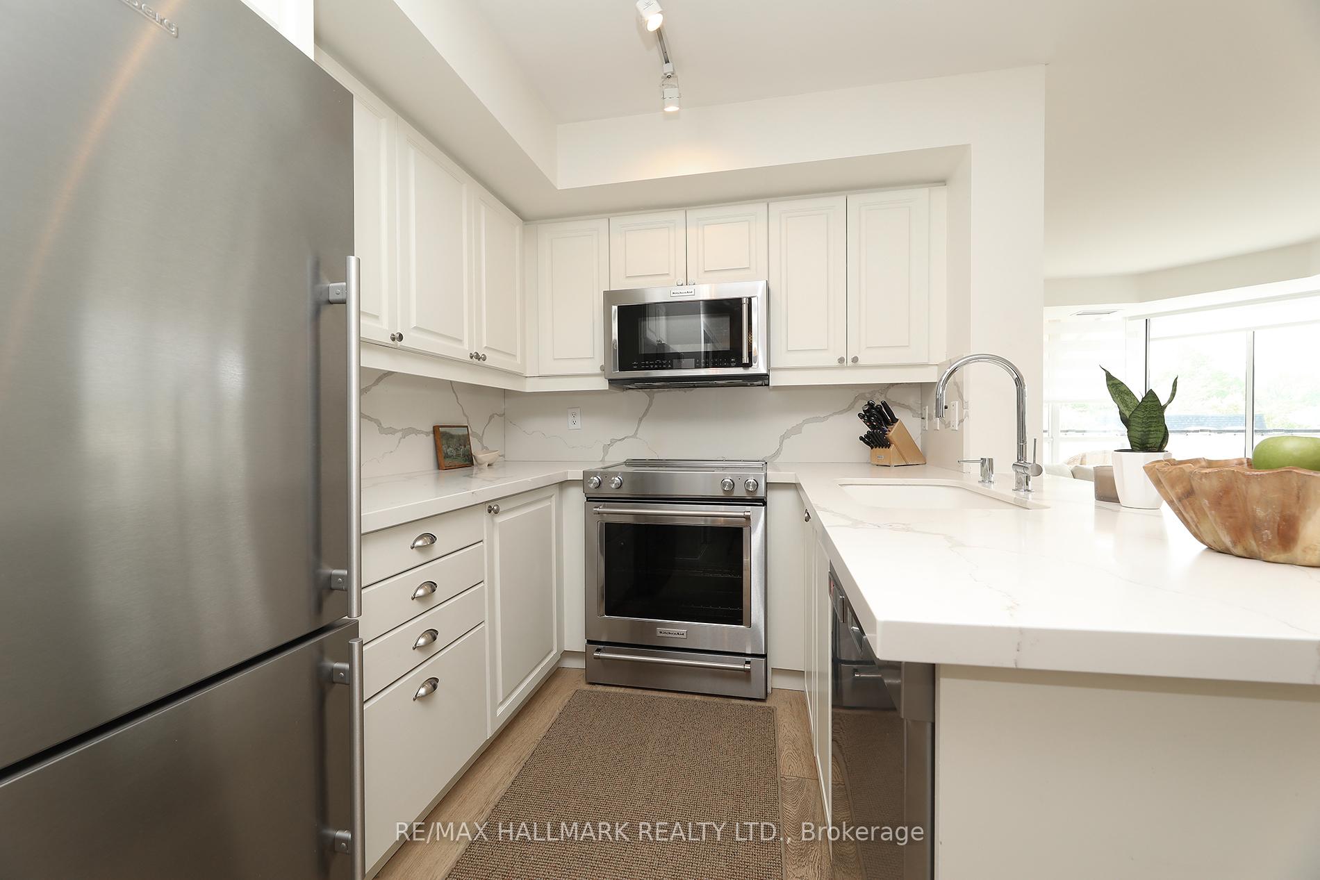 Photo 11 of Unit 403, 55 Lorindale Avenue, Toronto, Lawrence Park North — HOMEH