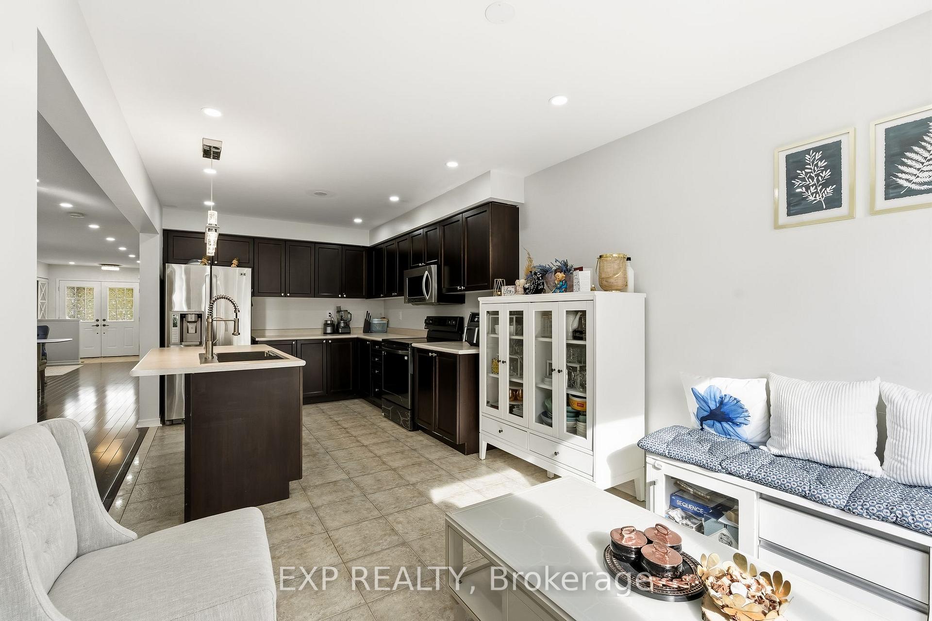 Photo 18 of 99 Honeyman Drive, Clarington, Bowmanville — HOMEH