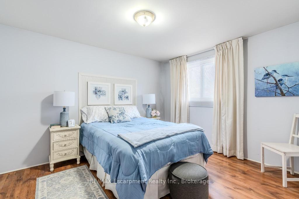 Photo 21 of Unit 9, 523 Parkview Crescent, Cambridge — HOMEH