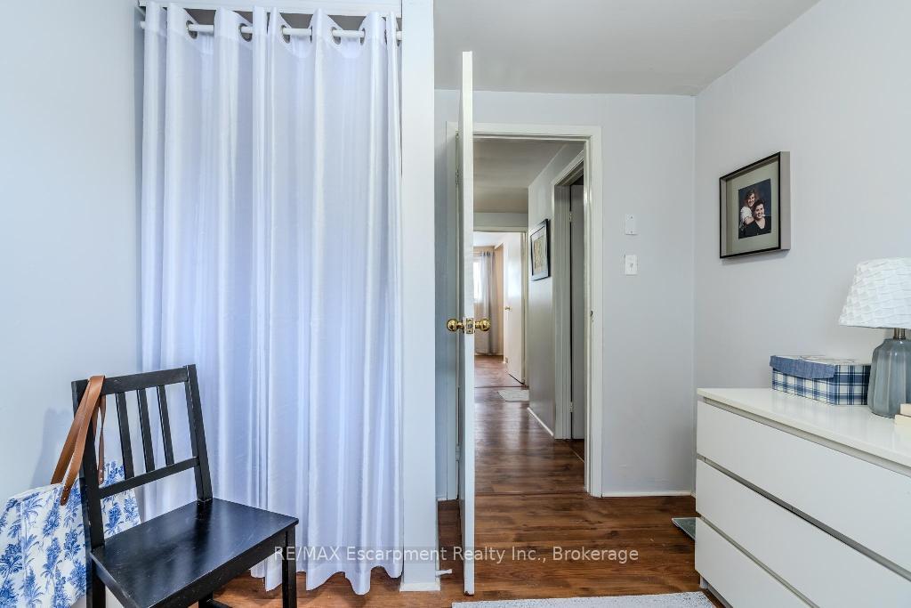 Photo 28 of Unit 9, 523 Parkview Crescent, Cambridge — HOMEH