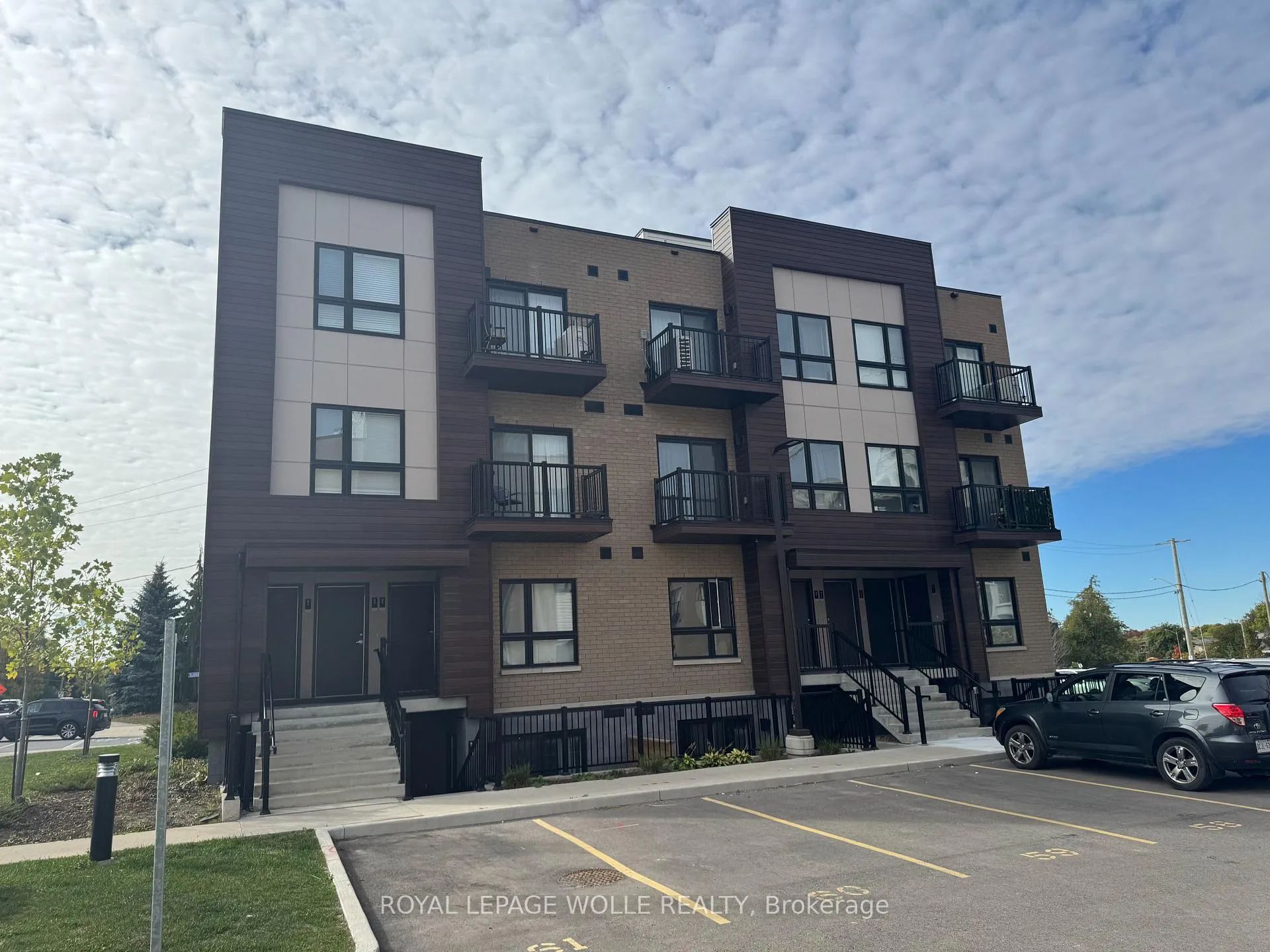 Photo 13 of Unit 33, 10 Palace Street, Kitchener — HOMEH