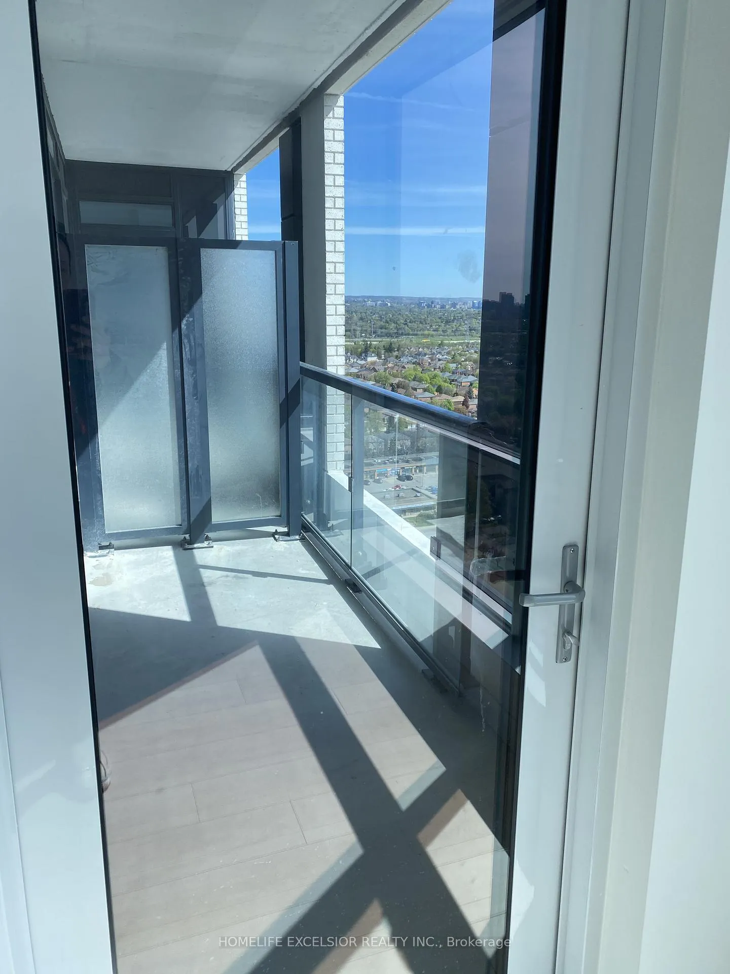 Photo 3 of Unit B-2305, 7950 Bathurst Street, Vaughan, Beverley Glen — HOMEH