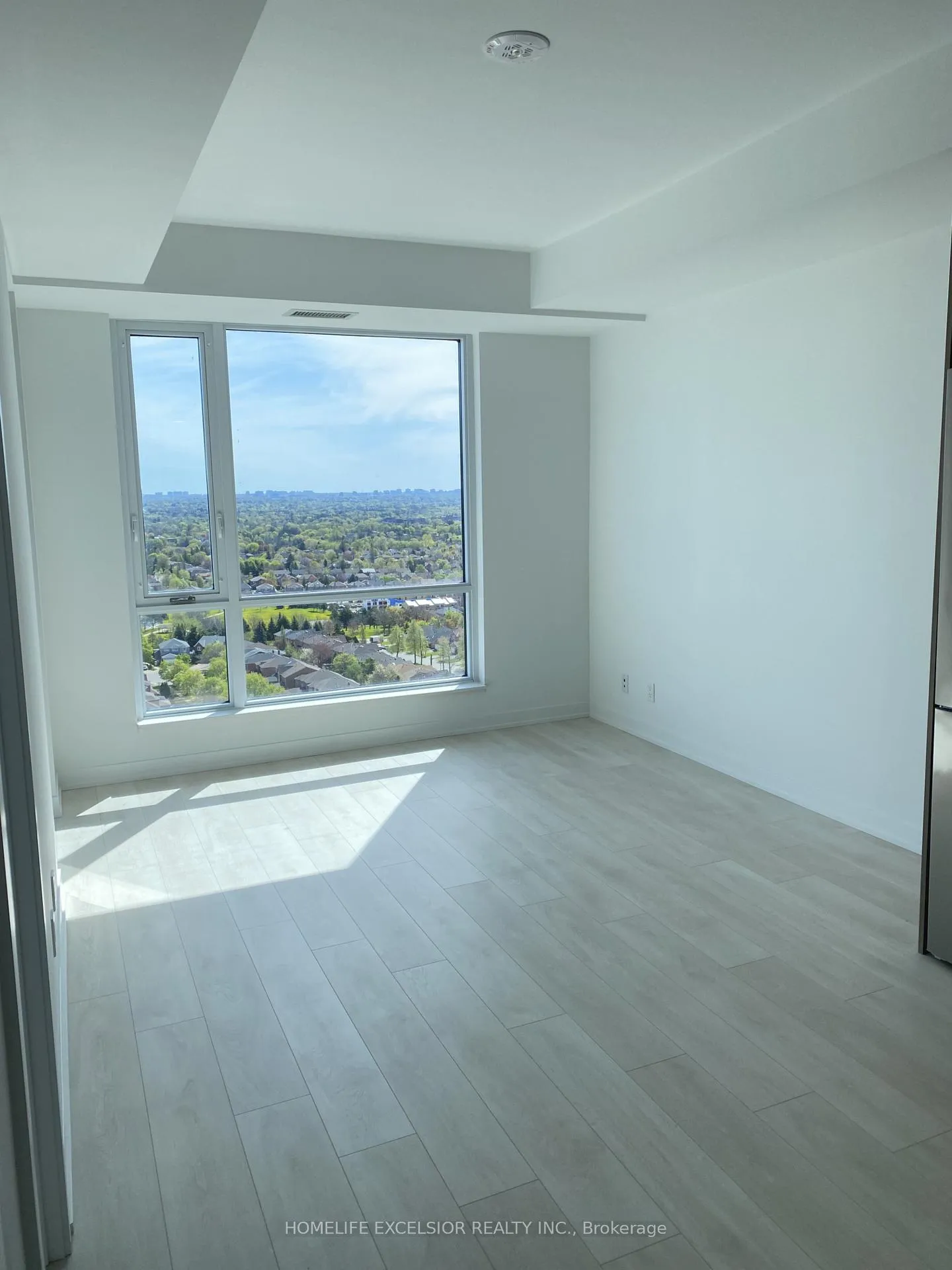 Photo 5 of Unit B-2305, 7950 Bathurst Street, Vaughan, Beverley Glen — HOMEH