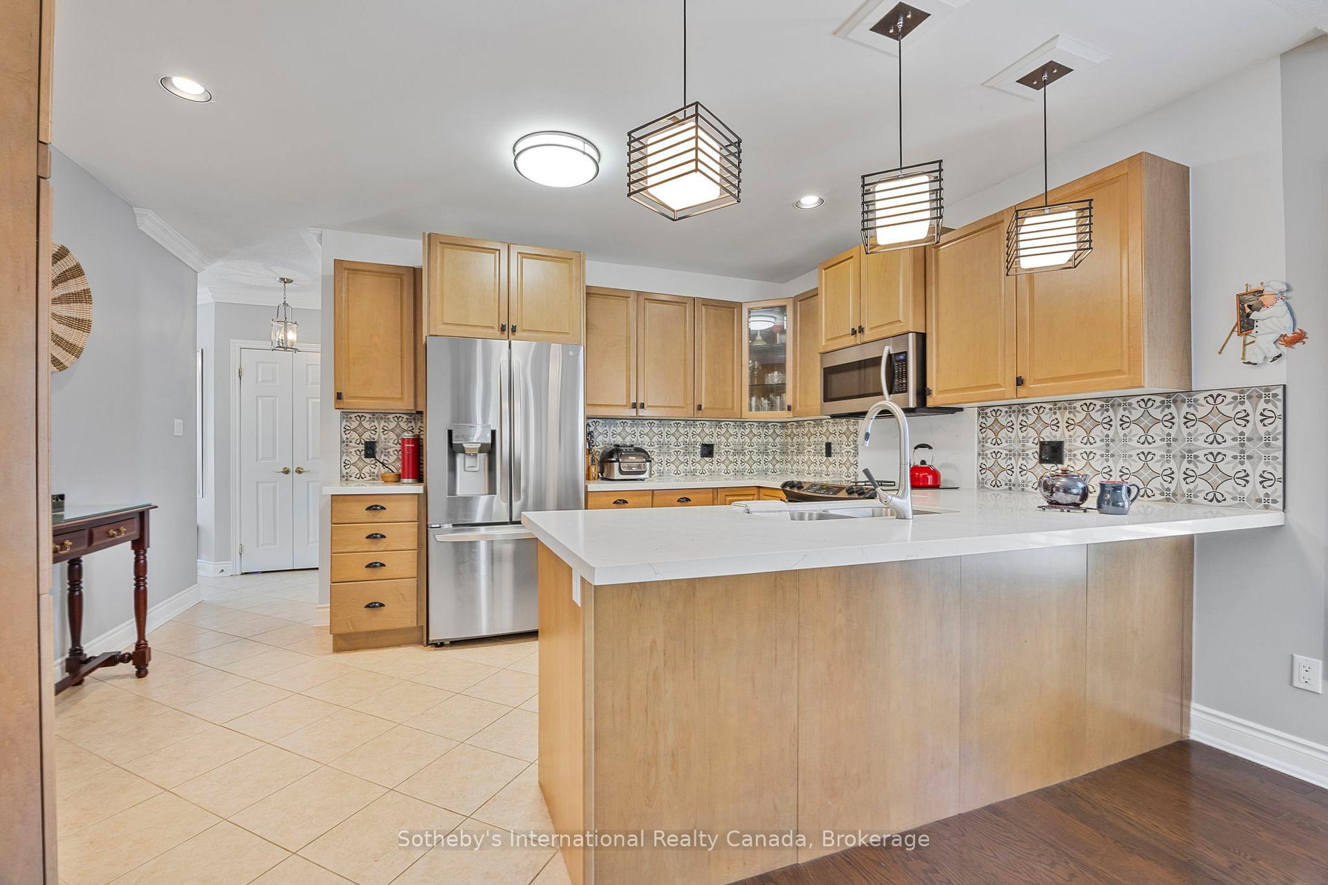 Photo 13 of 25 Renaissance Point, New Tecumseth, Rural New Tecumseth — HOMEH