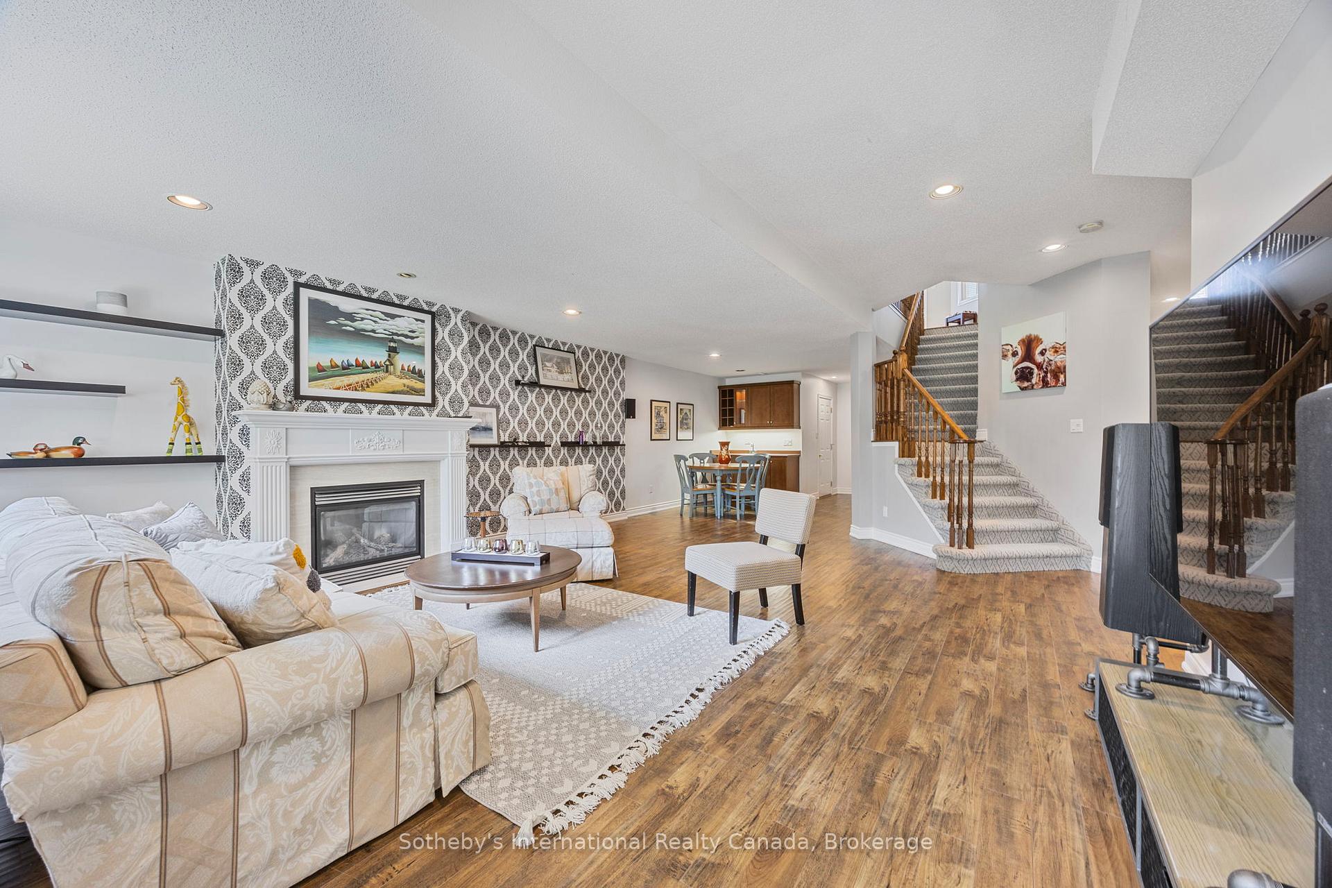 Photo 25 of 25 Renaissance Point, New Tecumseth, Rural New Tecumseth — HOMEH