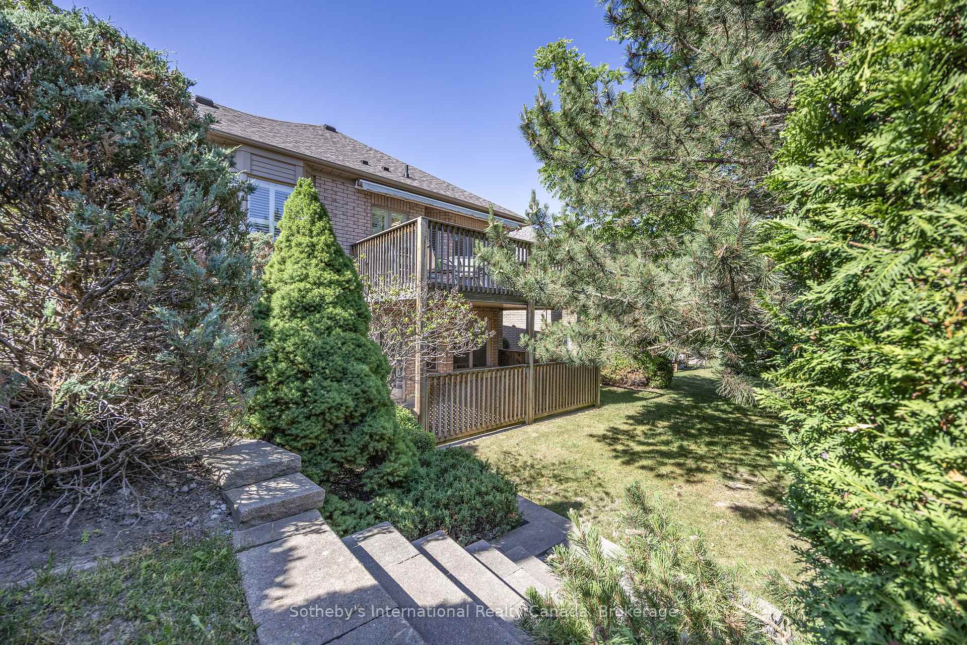 Photo 41 of 25 Renaissance Point, New Tecumseth, Rural New Tecumseth — HOMEH
