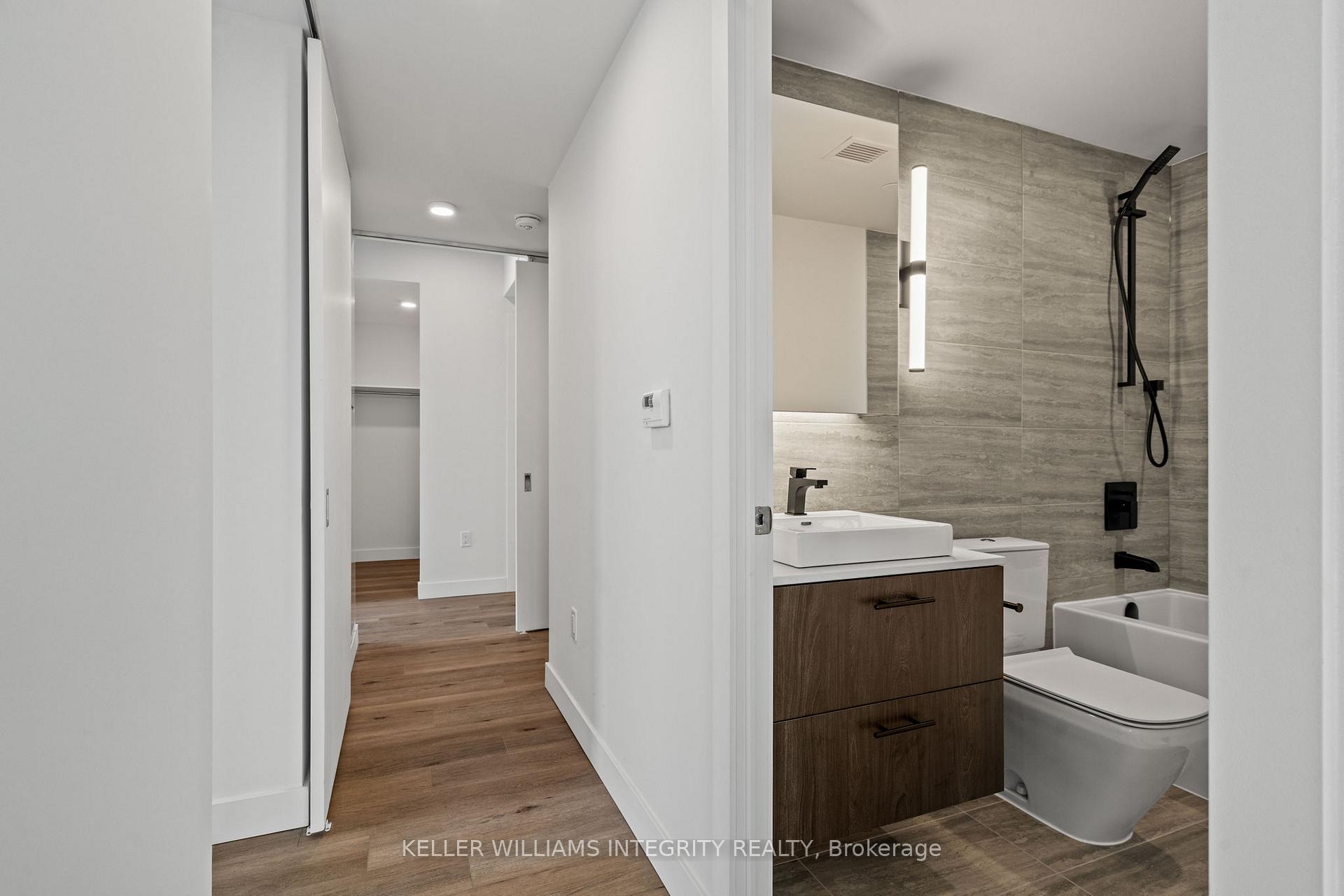 Photo 10 of Unit 802, 10 James Street, Ottawa, Ottawa Centre — HOMEH