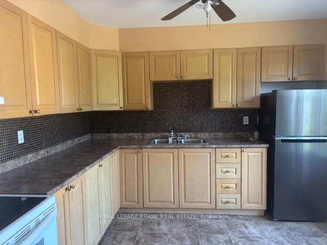 Photo 24 of Unit 22, 72 Martin Road, Clarington, Bowmanville — HOMEH