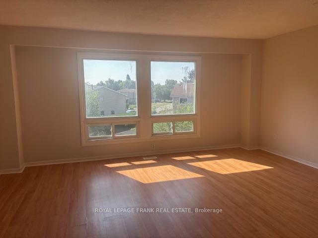 Photo 27 of Unit 22, 72 Martin Road, Clarington, Bowmanville — HOMEH