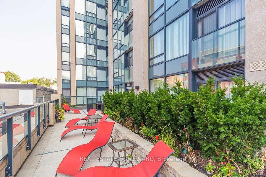 Photo 13 of Unit Ph 1107, 280 Donlands Avenue, Toronto, Danforth Village-East York — HOMEH