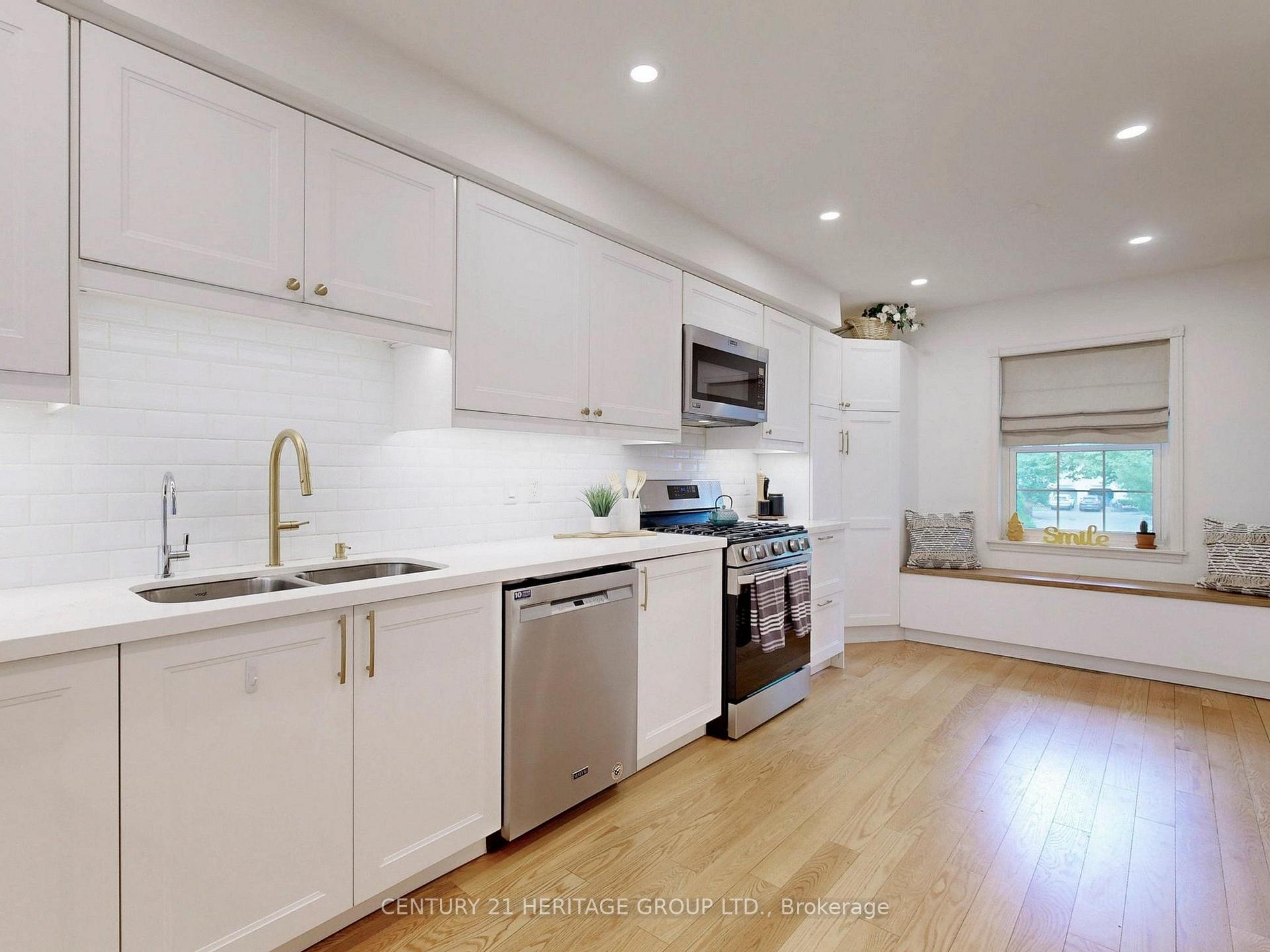 Photo 10 of 108 Confederation Way, Markham, Thornhill — HOMEH