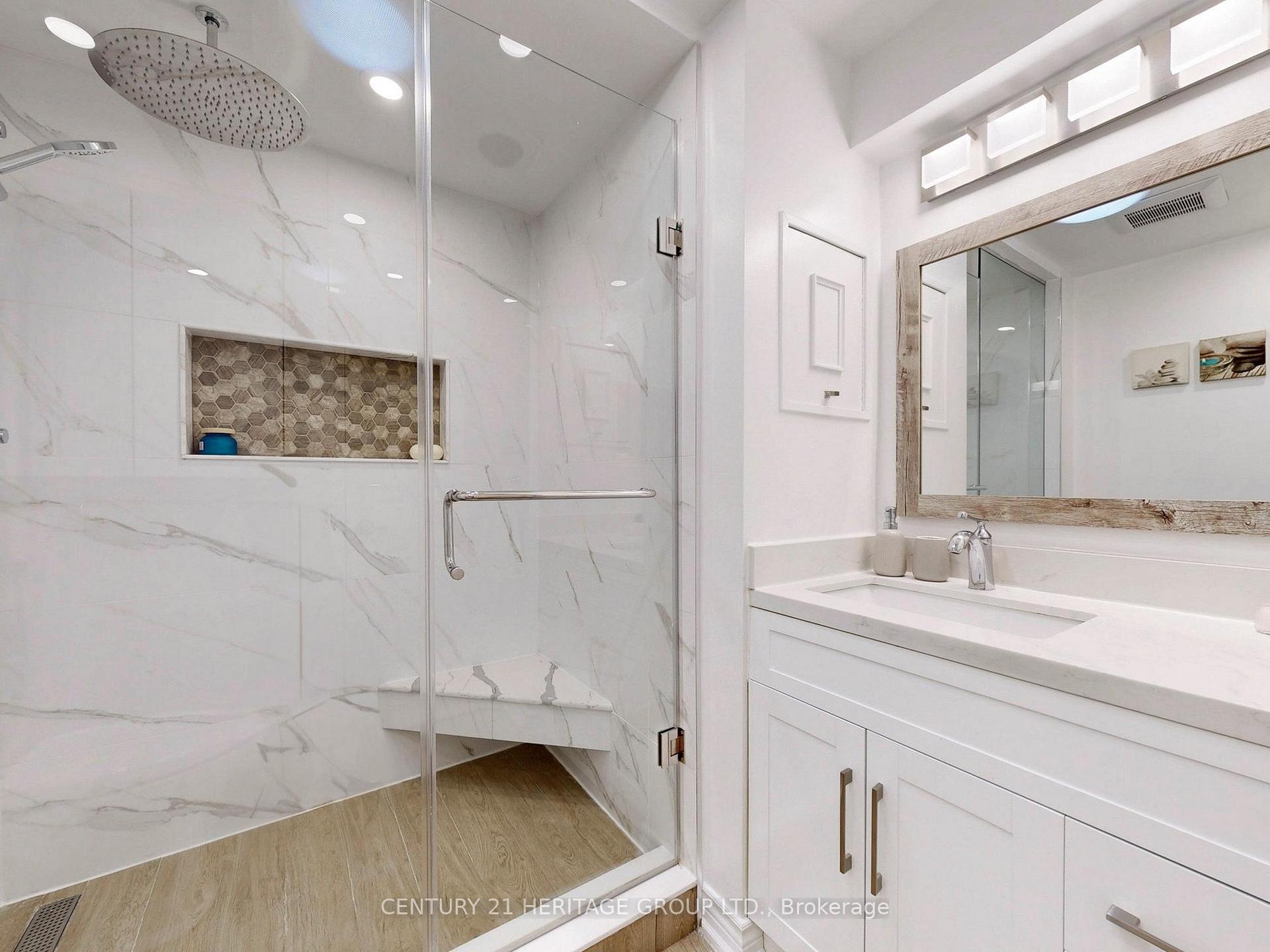 Photo 20 of 108 Confederation Way, Markham, Thornhill — HOMEH