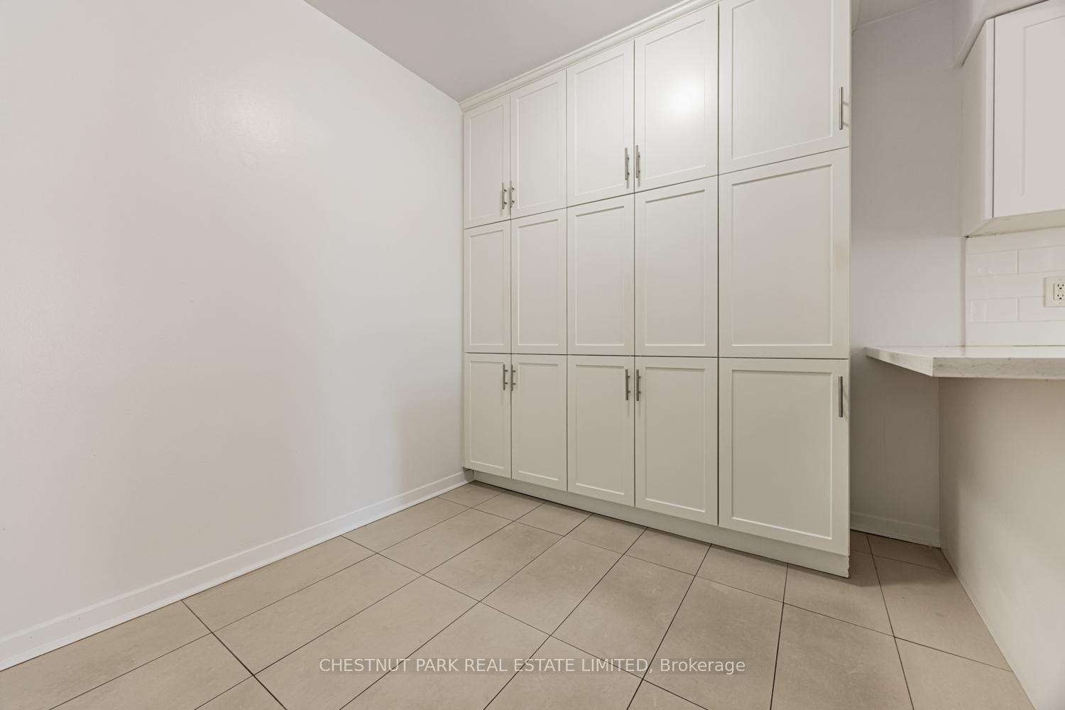 Photo 4 of Unit 306, 2500 Bathurst Street, Toronto, Forest Hill North — HOMEH