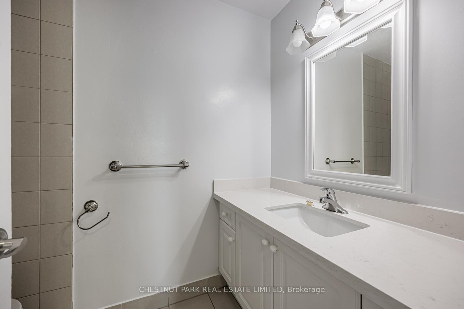 Photo 11 of Unit 306, 2500 Bathurst Street, Toronto, Forest Hill North — HOMEH