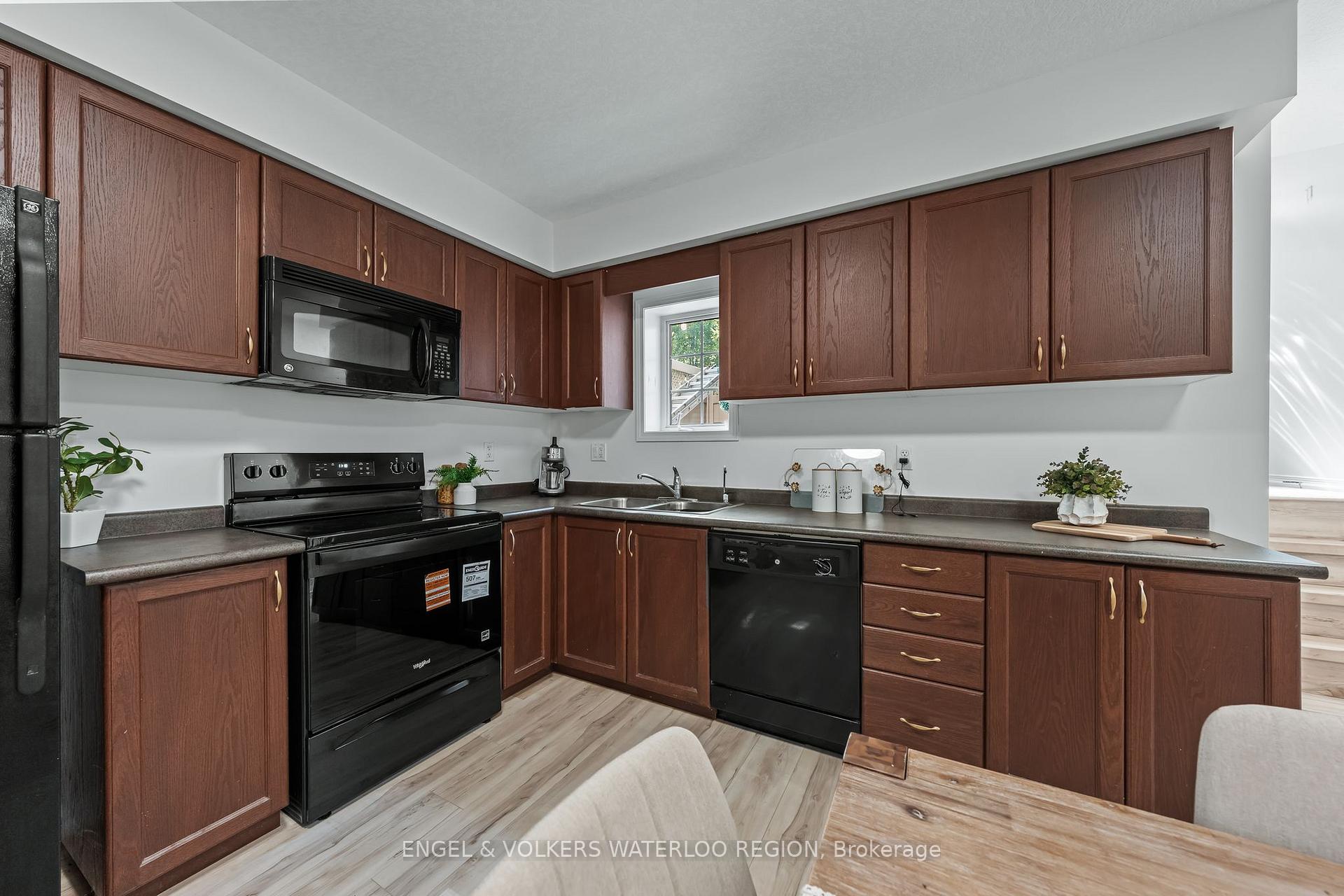 Photo 15 of Unit 24A, 931 Glasgow Street, Kitchener — HOMEH