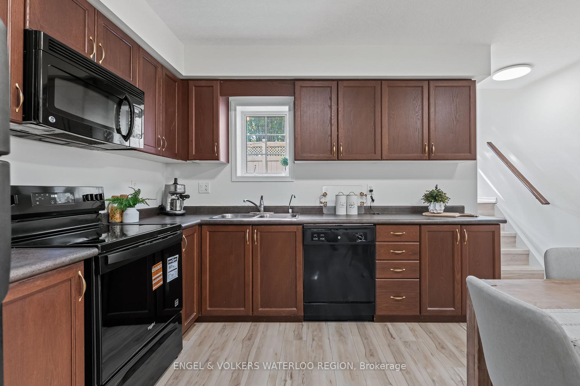 Photo 17 of Unit 24A, 931 Glasgow Street, Kitchener — HOMEH