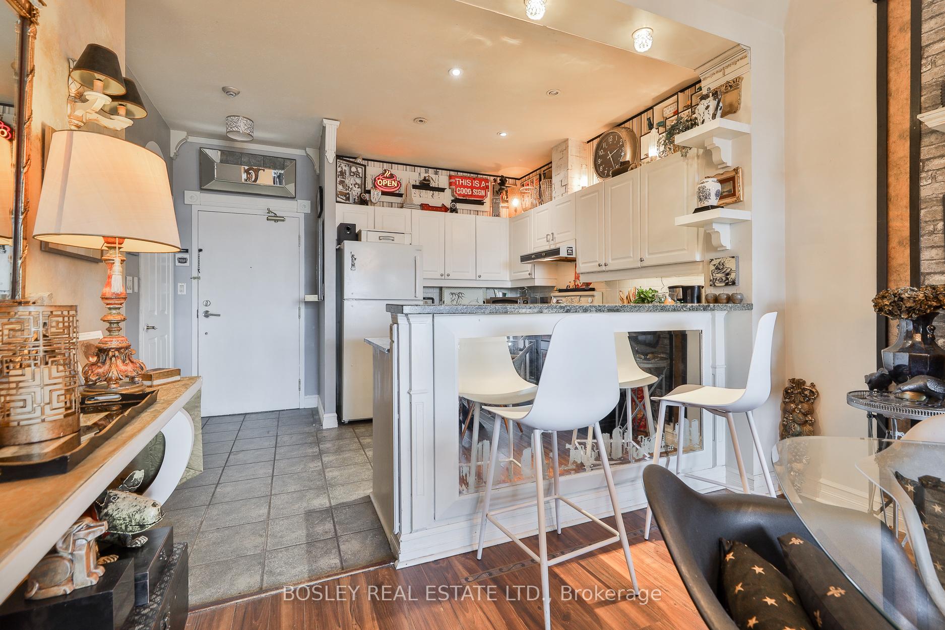 Photo 9 of Unit 705, 1 Leaside Park Drive, Toronto, Thorncliffe Park — HOMEH