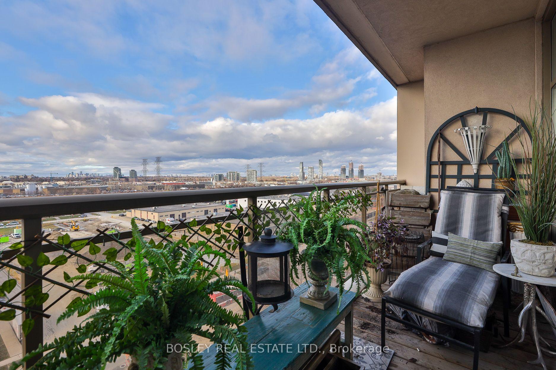 Photo 27 of Unit 705, 1 Leaside Park Drive, Toronto, Thorncliffe Park — HOMEH