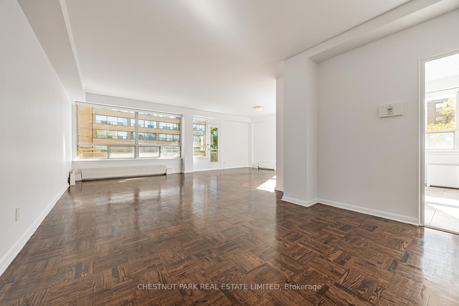 Photo 2 of Unit 105, 2500 Bathurst Street, Toronto, Forest Hill North — HOMEH