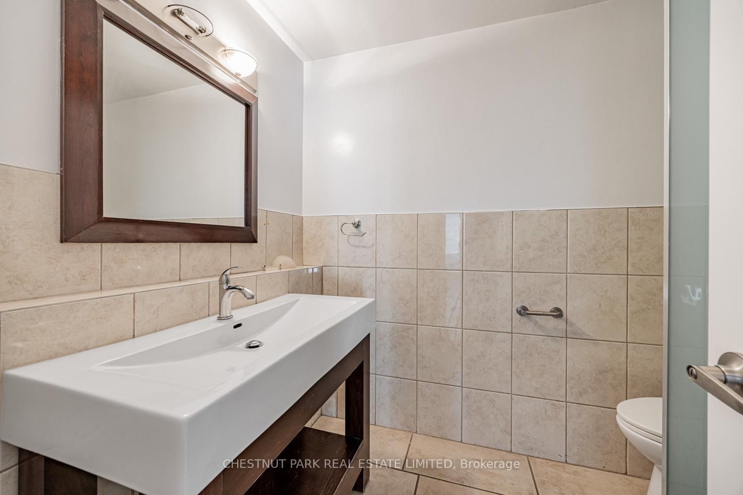 Photo 8 of Unit 105, 2500 Bathurst Street, Toronto, Forest Hill North — HOMEH